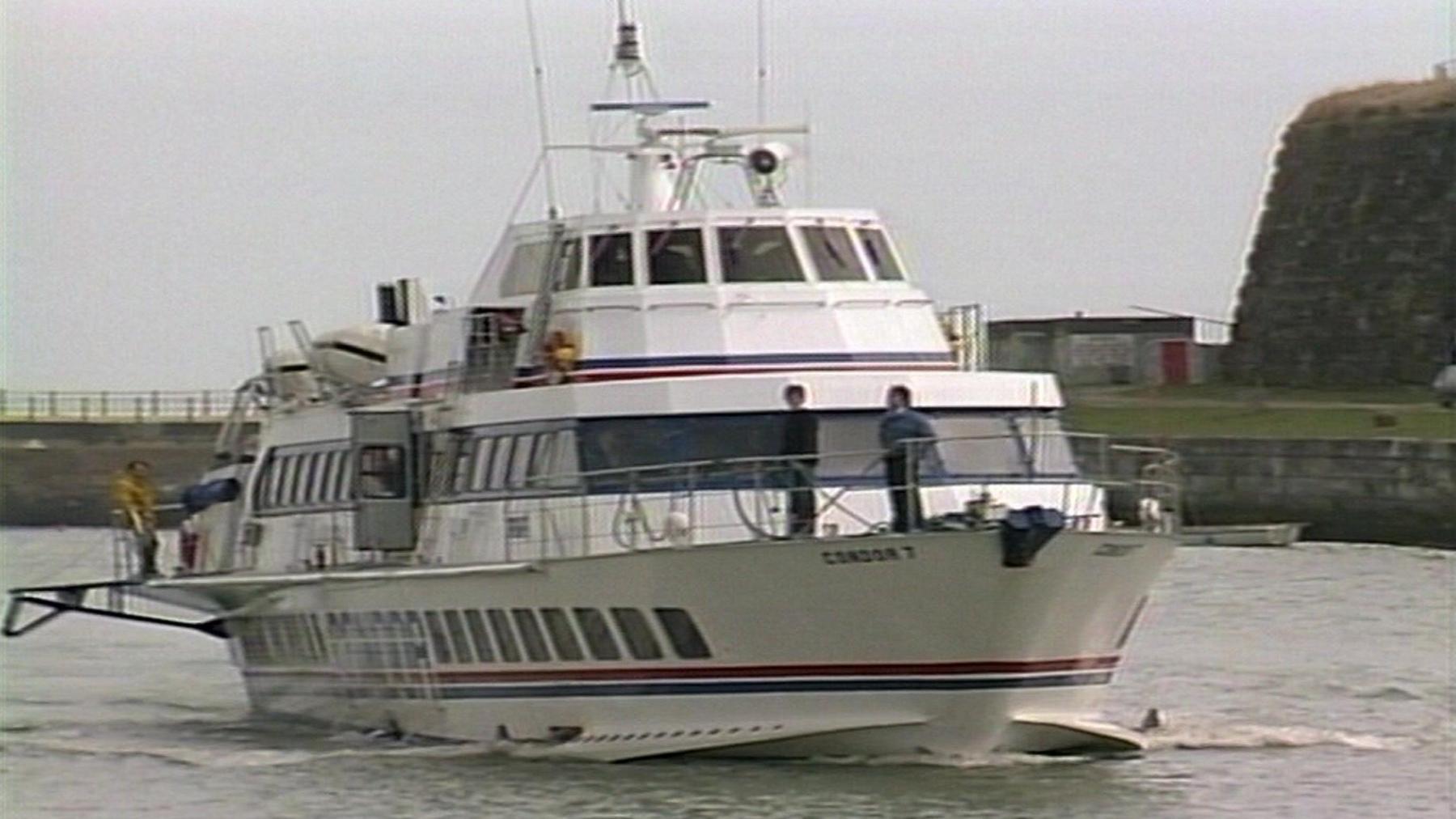 Ferry named Condor 7 making its way into Weymouth Harbour