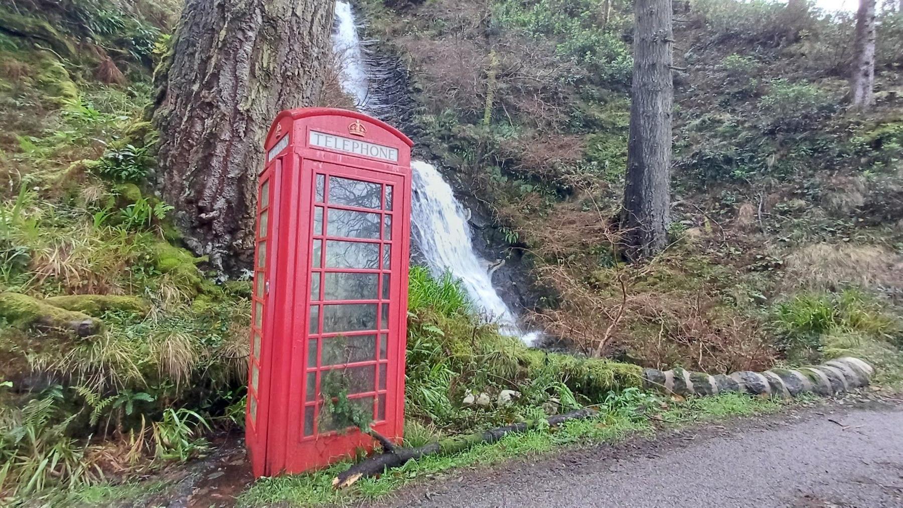 Am bucas-fòn ann an Càrsaig a tha a' nochdadh ann an I Know Where I'm Going