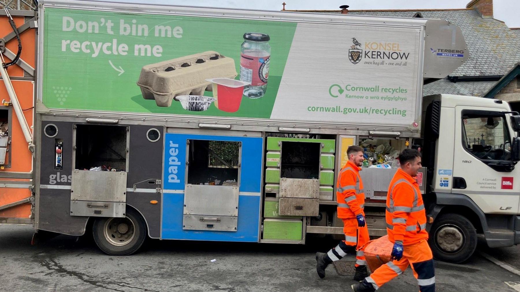 Recycling truck collecting recycling in Penzance 