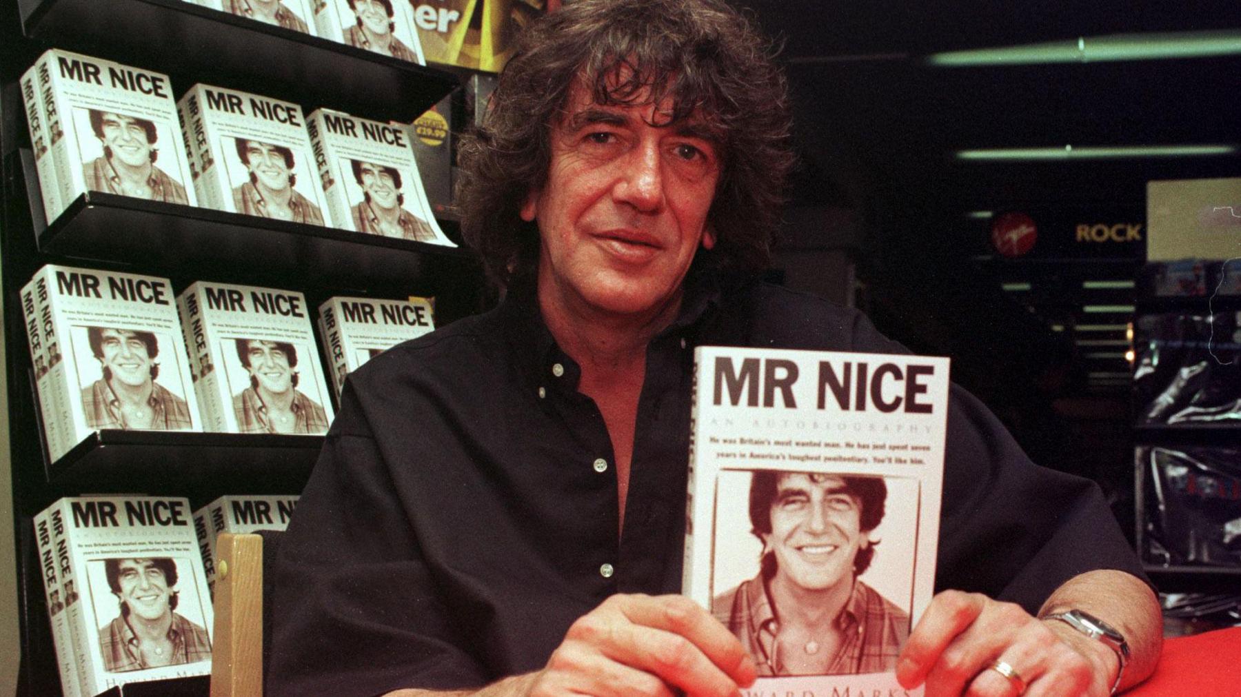 Howard Marks a'i lyfr Mr Nice