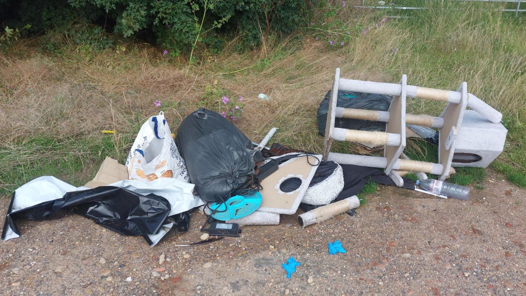 Flytipped items 