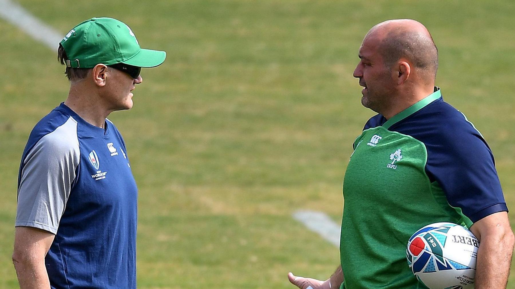 Joe Schmidt and Rory Best in discussion during a training session at the 2019 World Cup