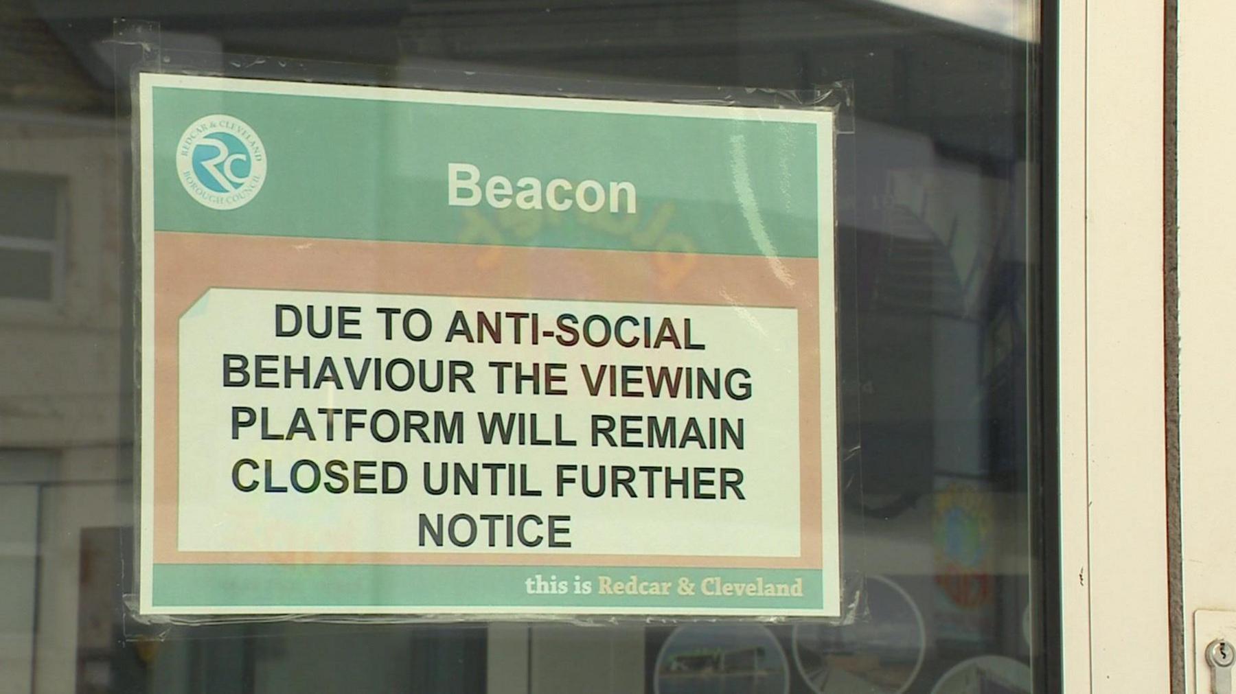 Sign saying the Beacon viewing platform is closed because of anti-social behaviour by teenagers 