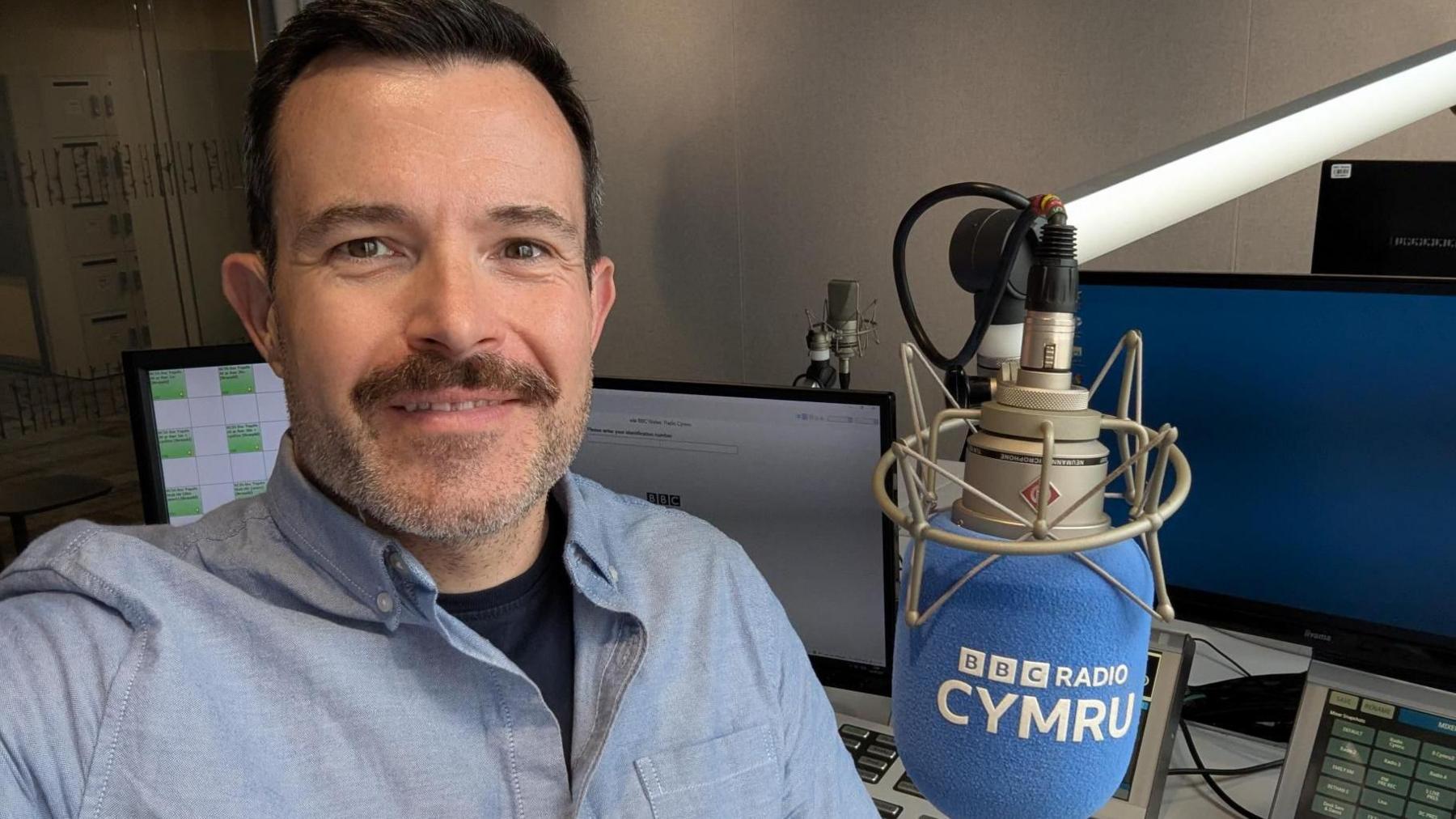 Llyr Griffiths Davies