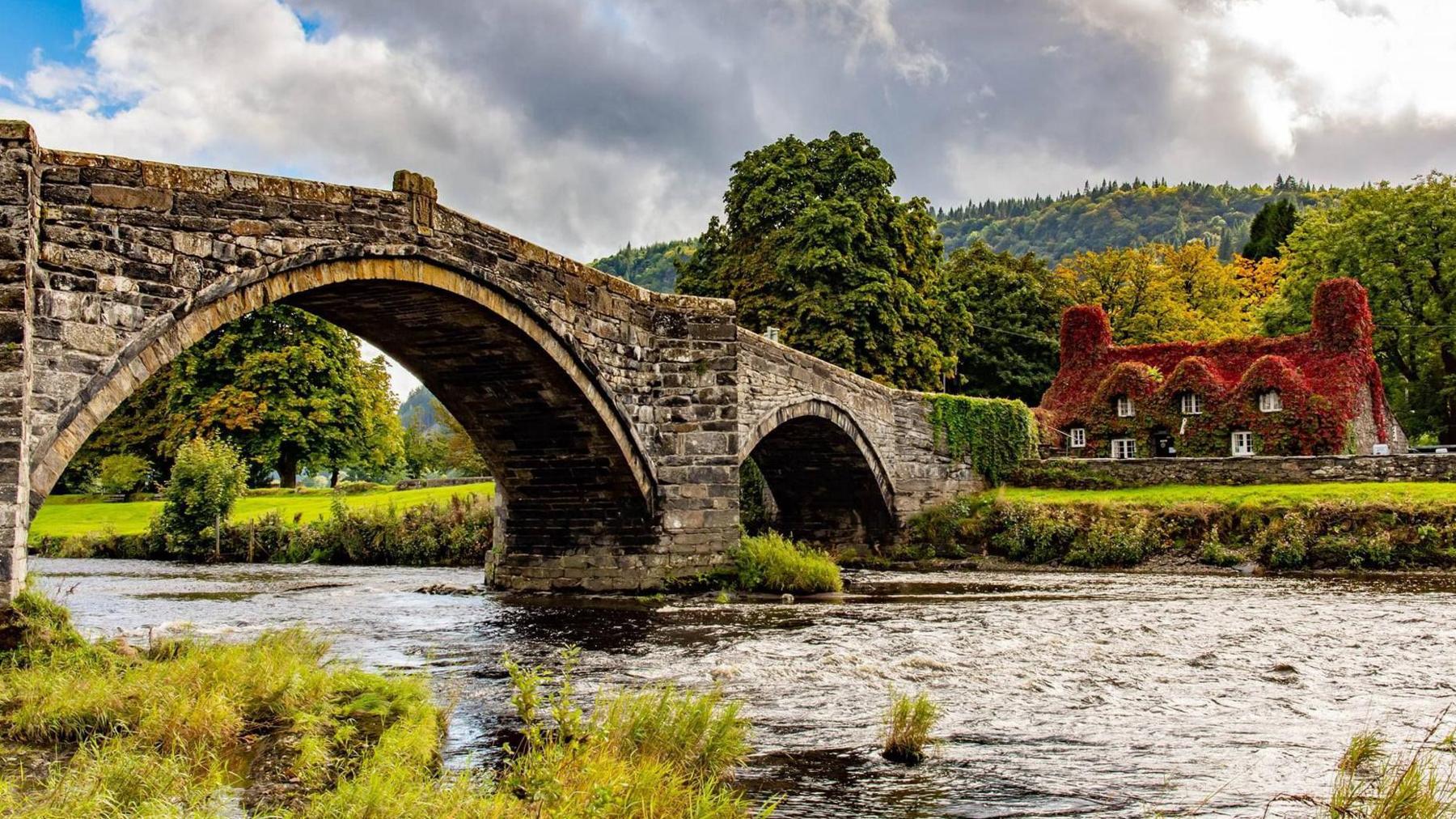 Pont Fawr, Llanrwst