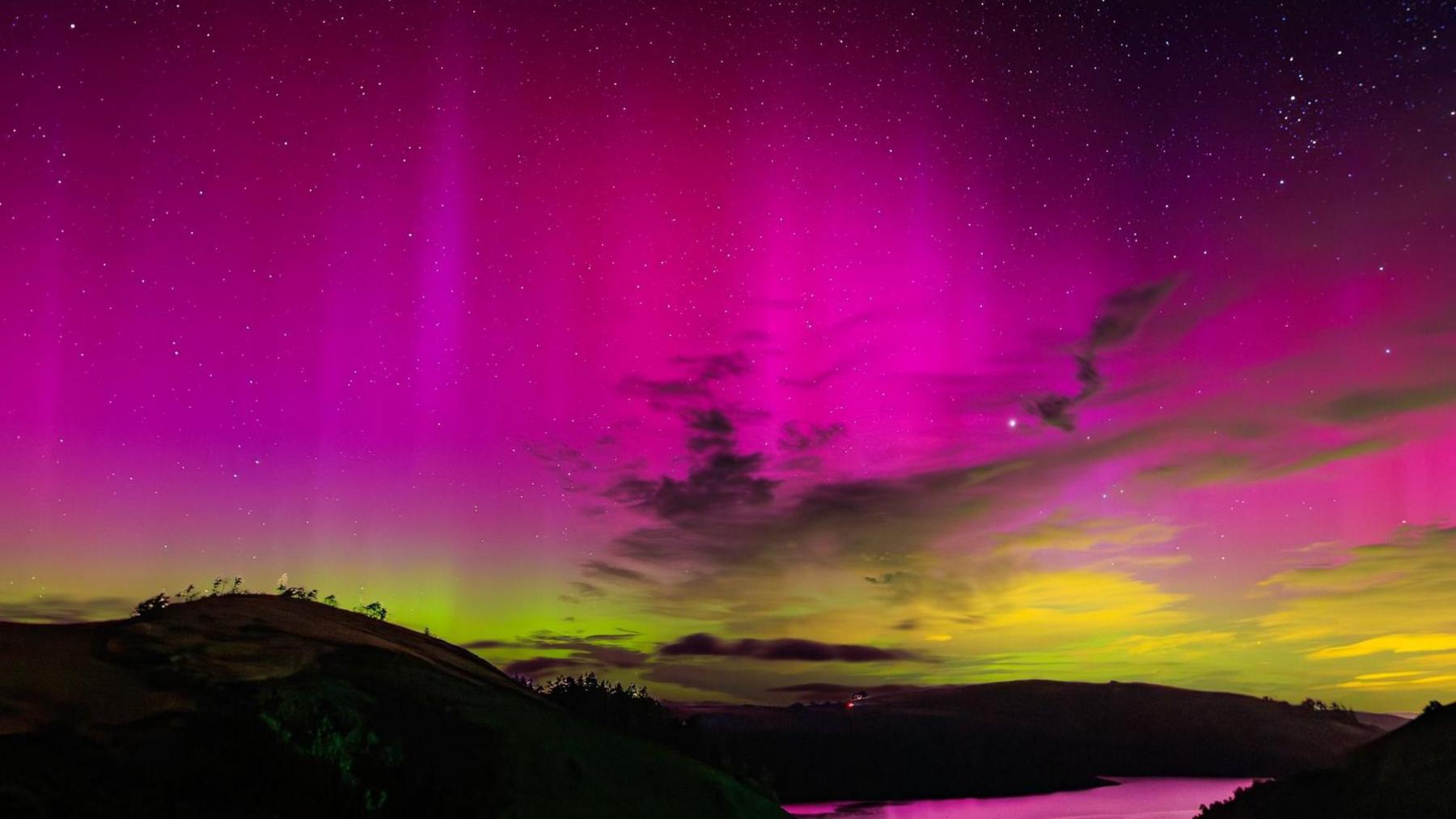 Picture of the aurora borealis over Clywedog reservoir