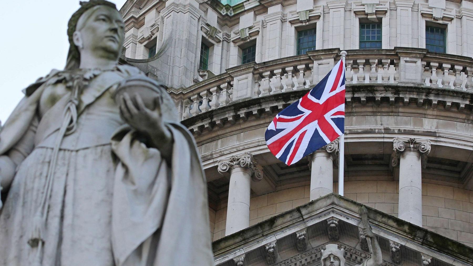 Queen Victoria and union flag