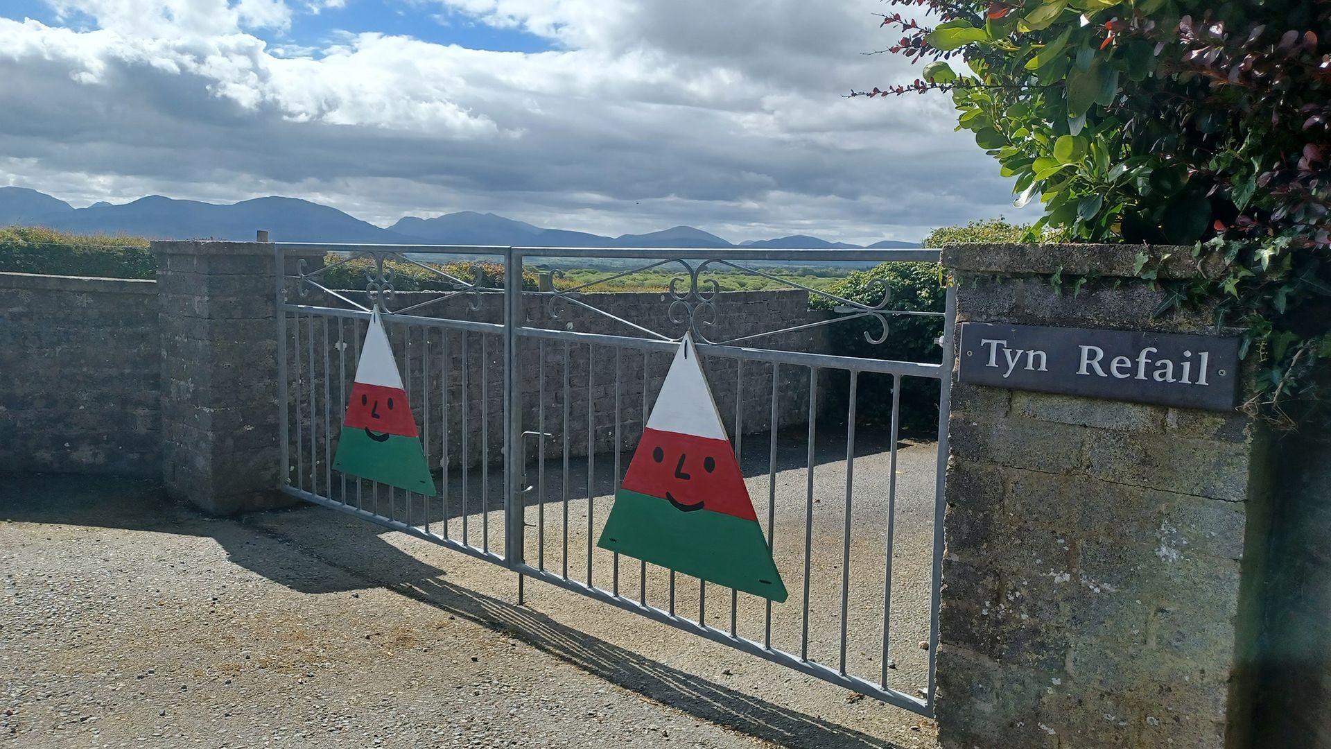 Mr Urdd ar giat
