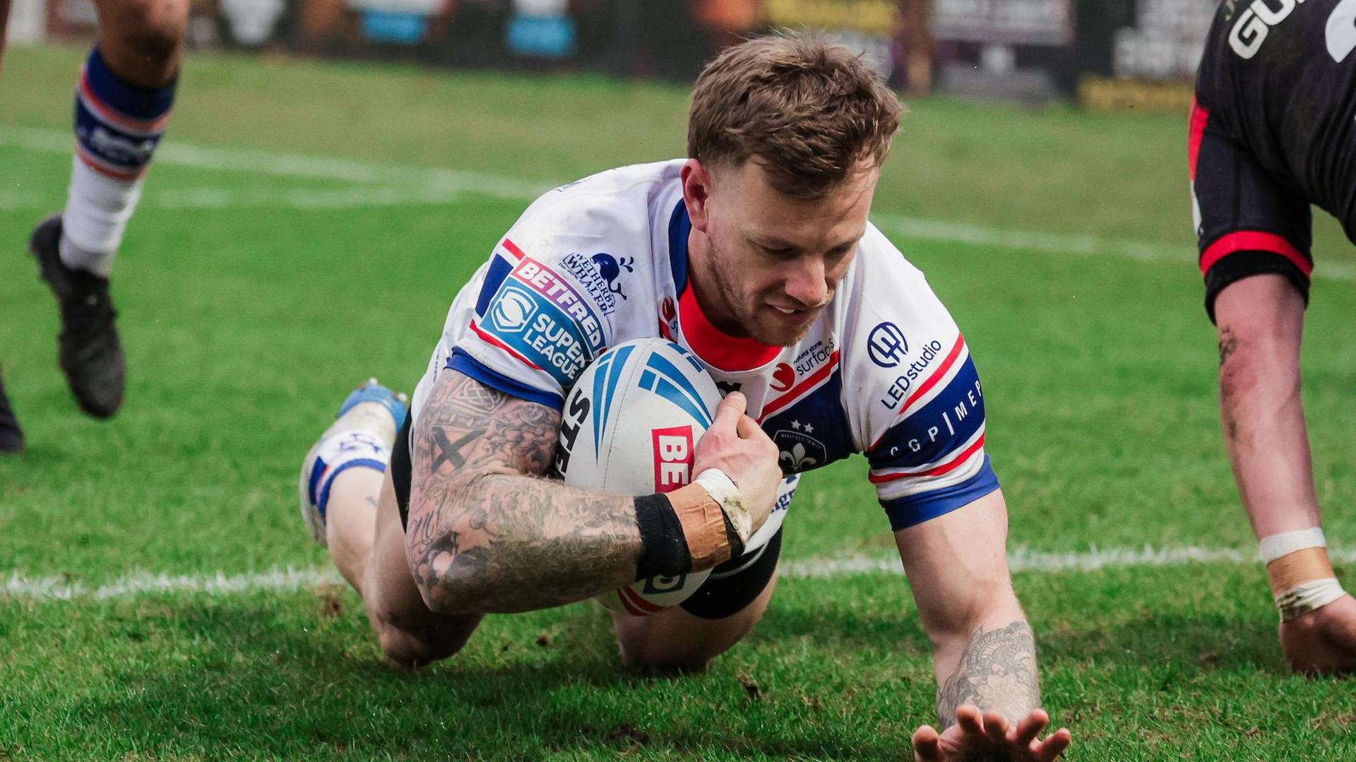 Tom Johnstone scoring his try against Goole Vikings