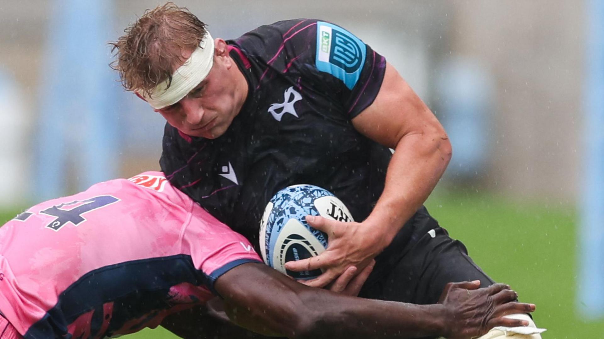 Jac Morgan in action for Ospreys against Exeter