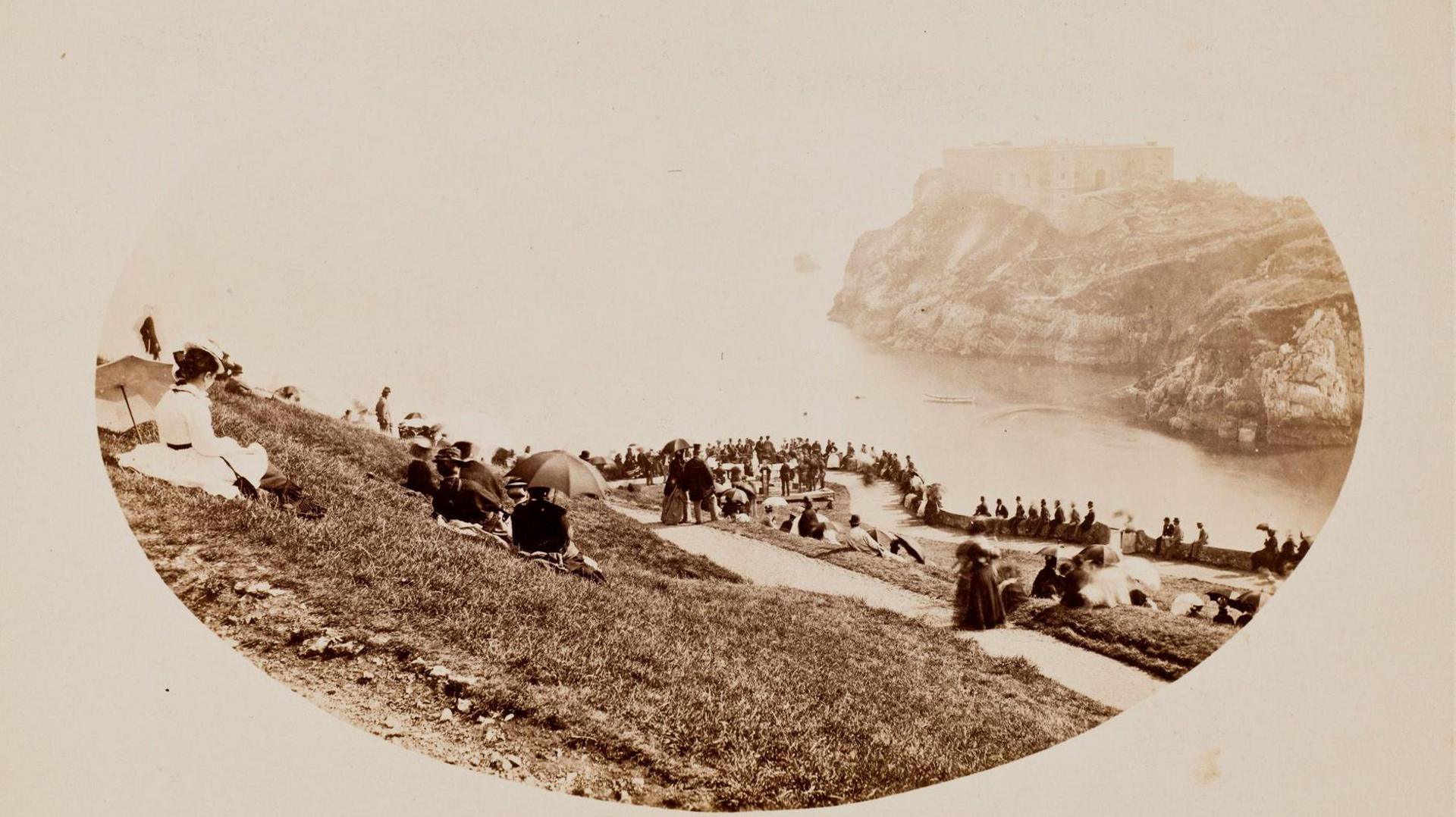 Band Cyfarthfa yn Ninbych-y-pysgod 1875