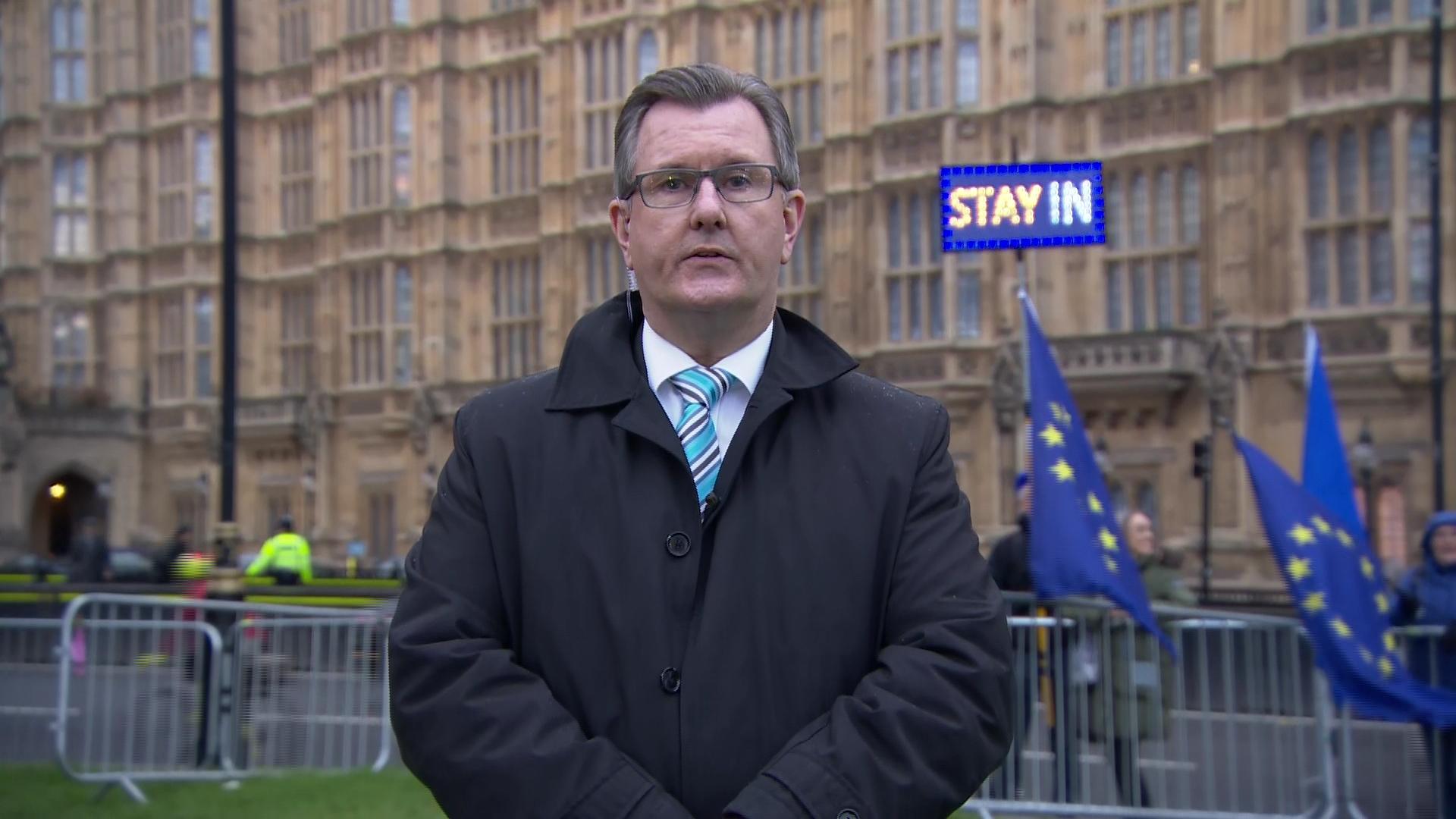 Sir Jeffrey Donaldson was speaking to the 鶹ҳ from outside Parliament