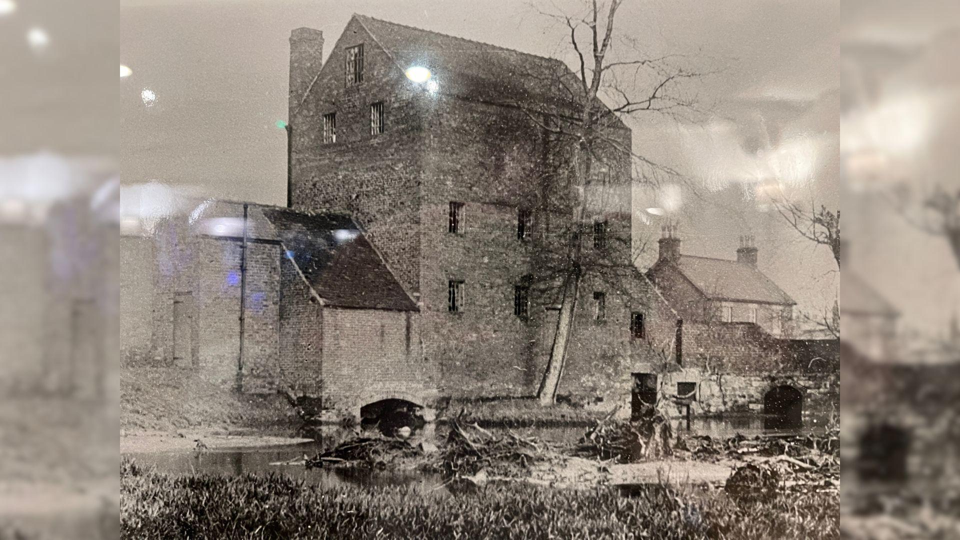 A photo of the Old Mill Club, back when the building was a working mill on the bank of the River Erewash. Unknown date.