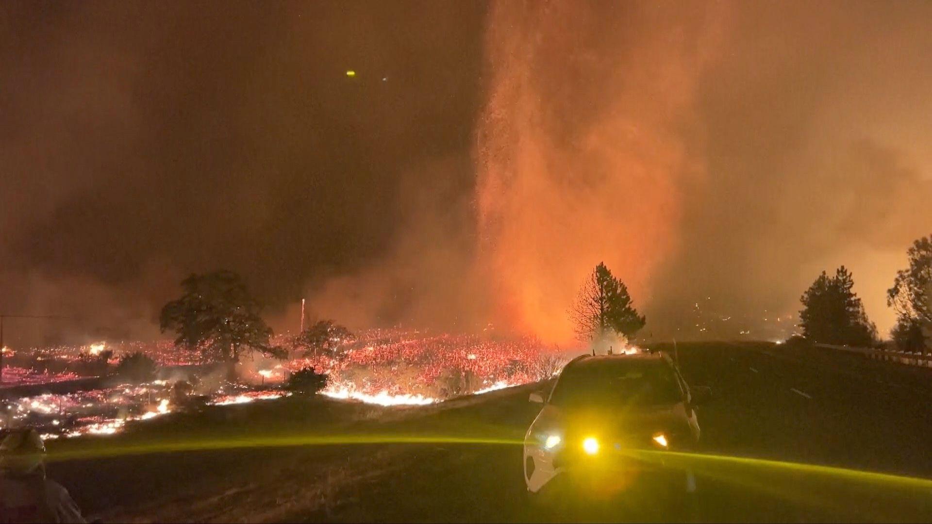 "Fire devil" in California 