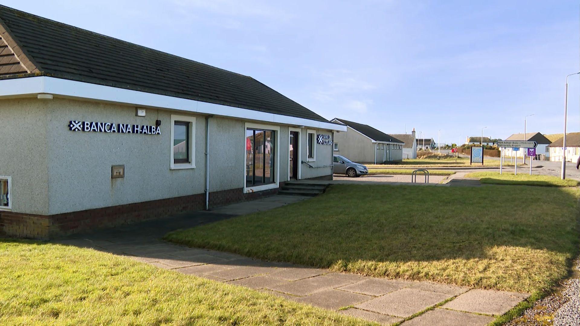 Banca na h-Alba ann am Baile a' Mhanaich
