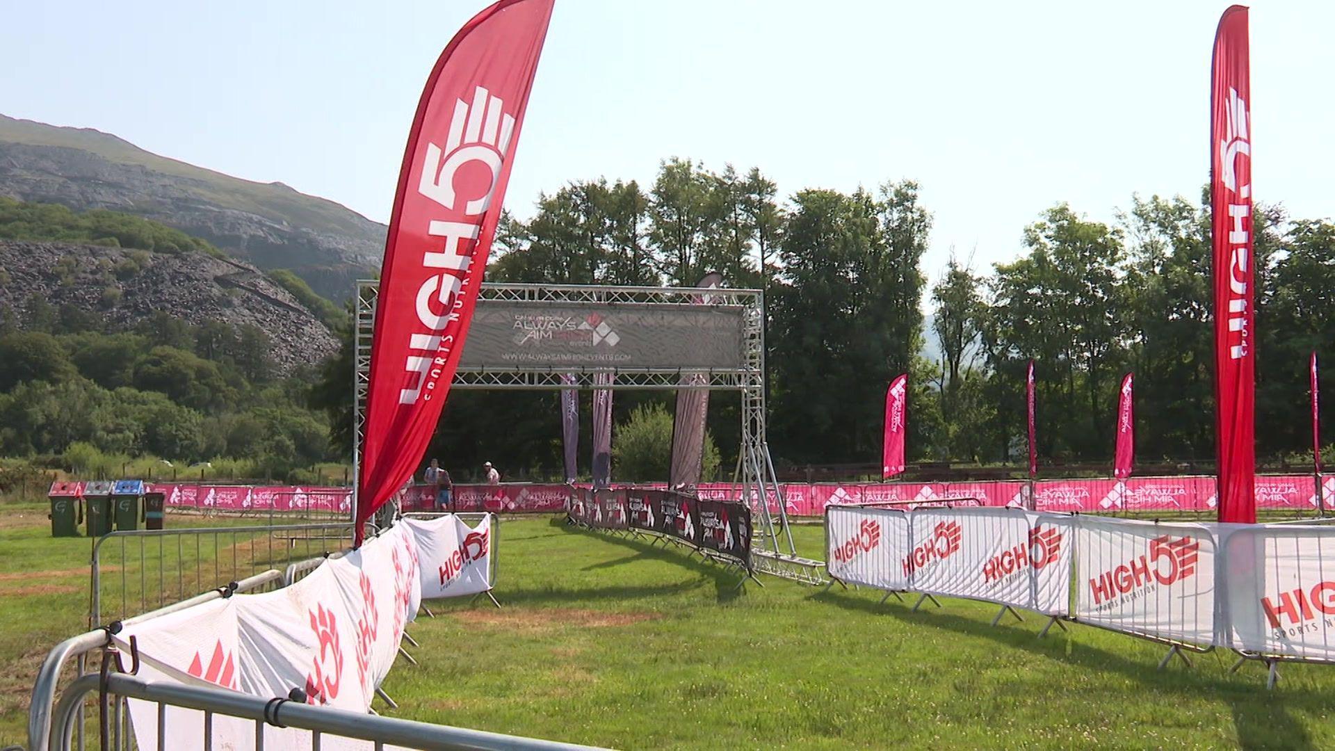 Marathon Llwybr Eryri wedi'i ganslo