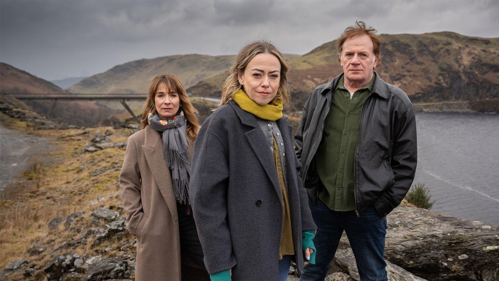 Nia Roberts, Siân Reese-Williams a Mark Lewis-Jones