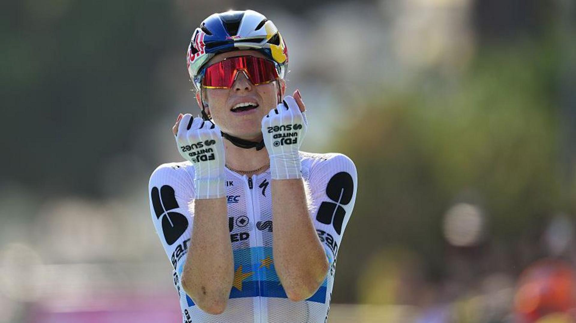 Demi Vollering Wins Stage Eight and Takes Tour de France Femmes Lead