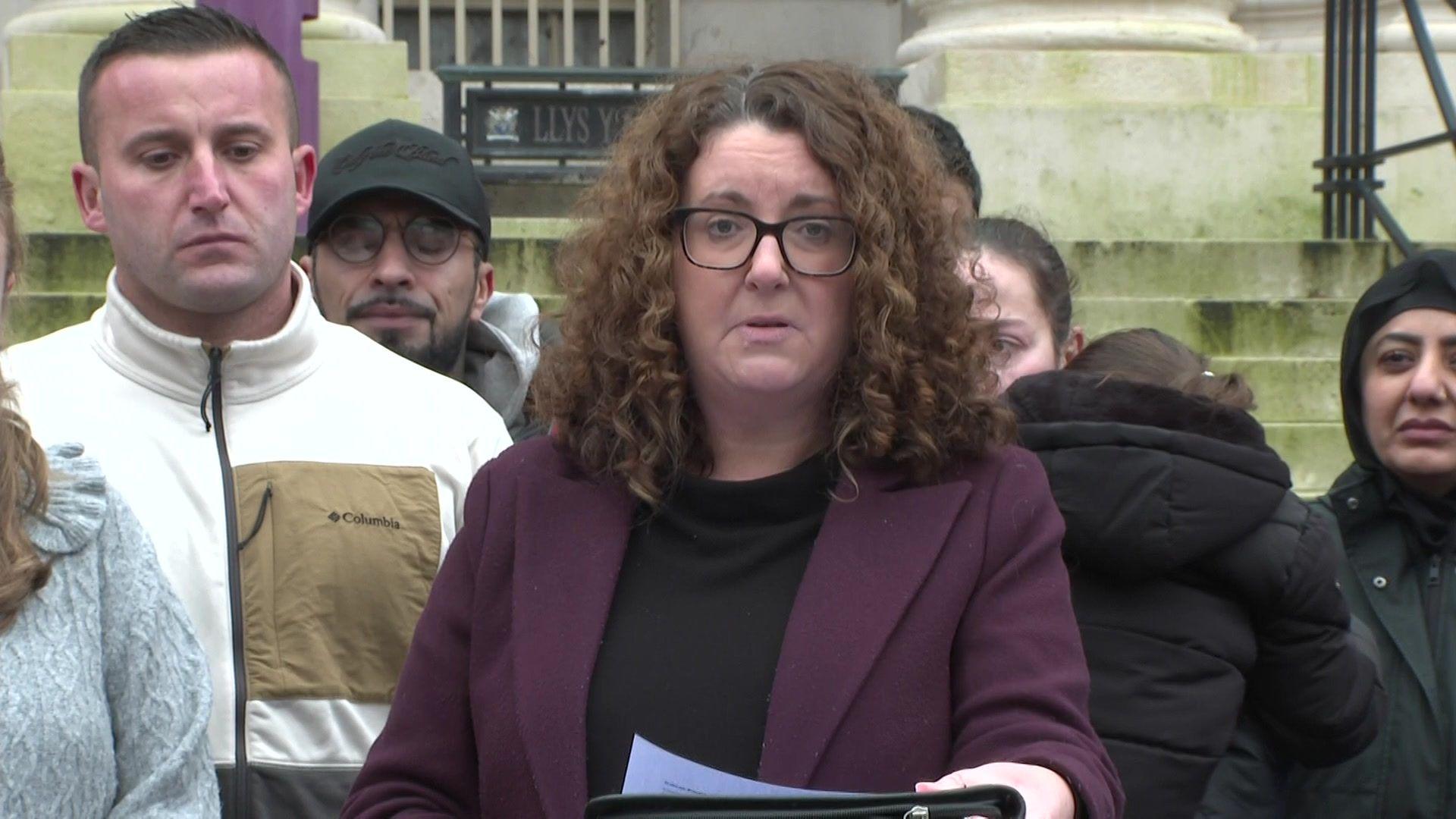 Ditectif Arolygydd Kath Barry