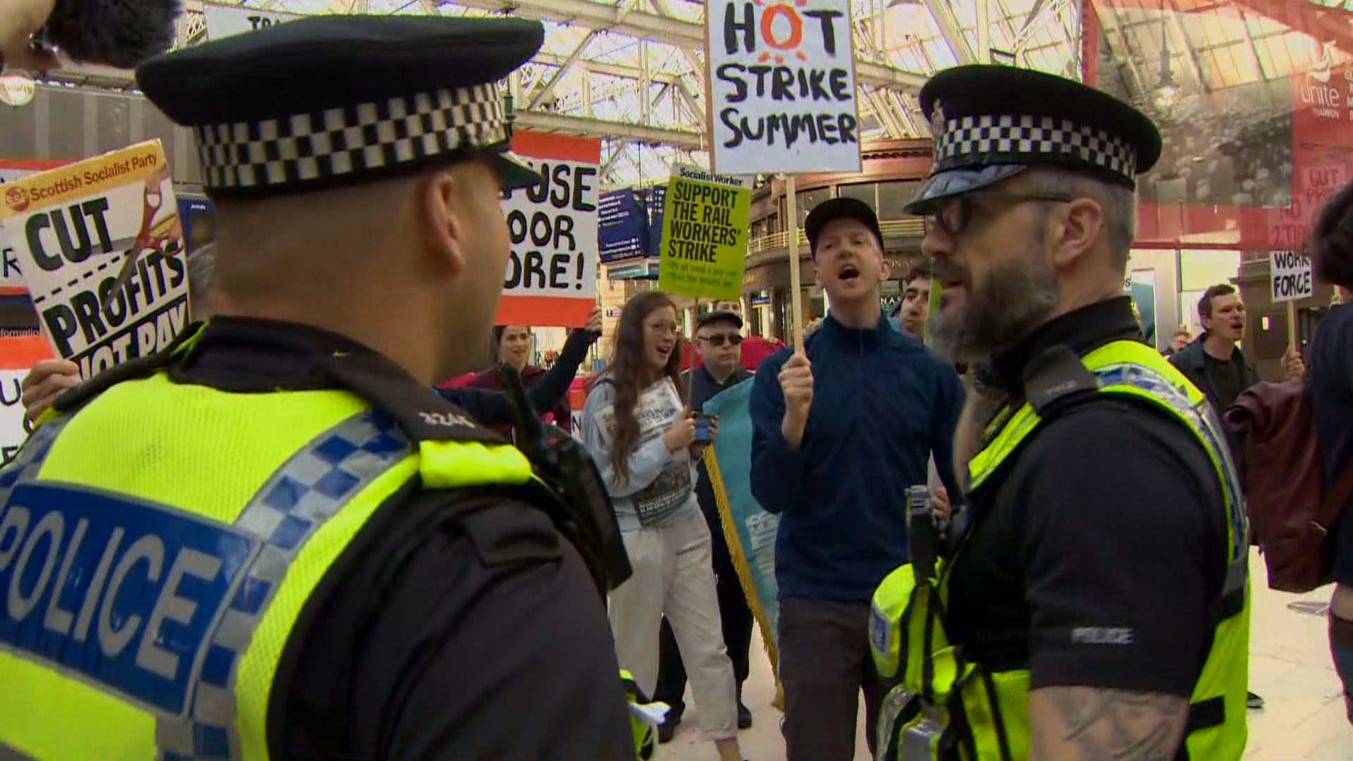 Picketers at Central Station Glasgow