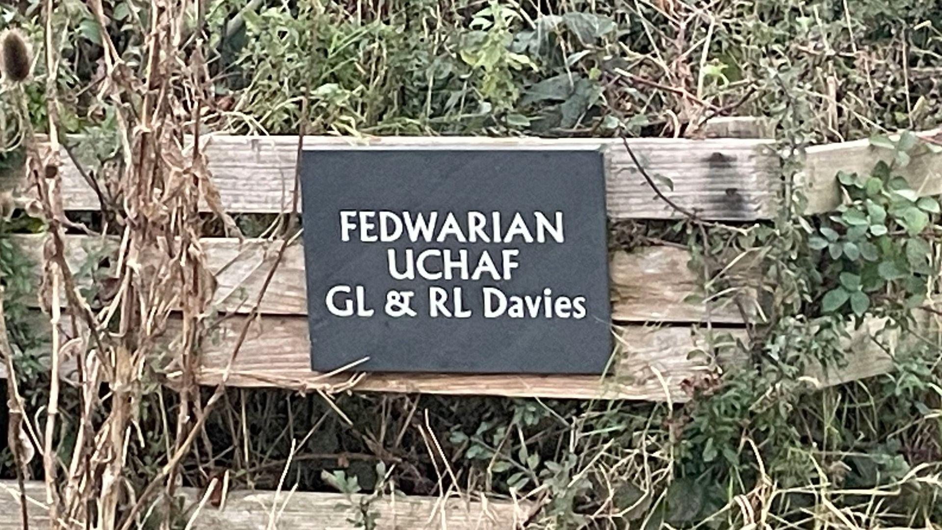 Arwydd: FEDWARIAN UCHAF
