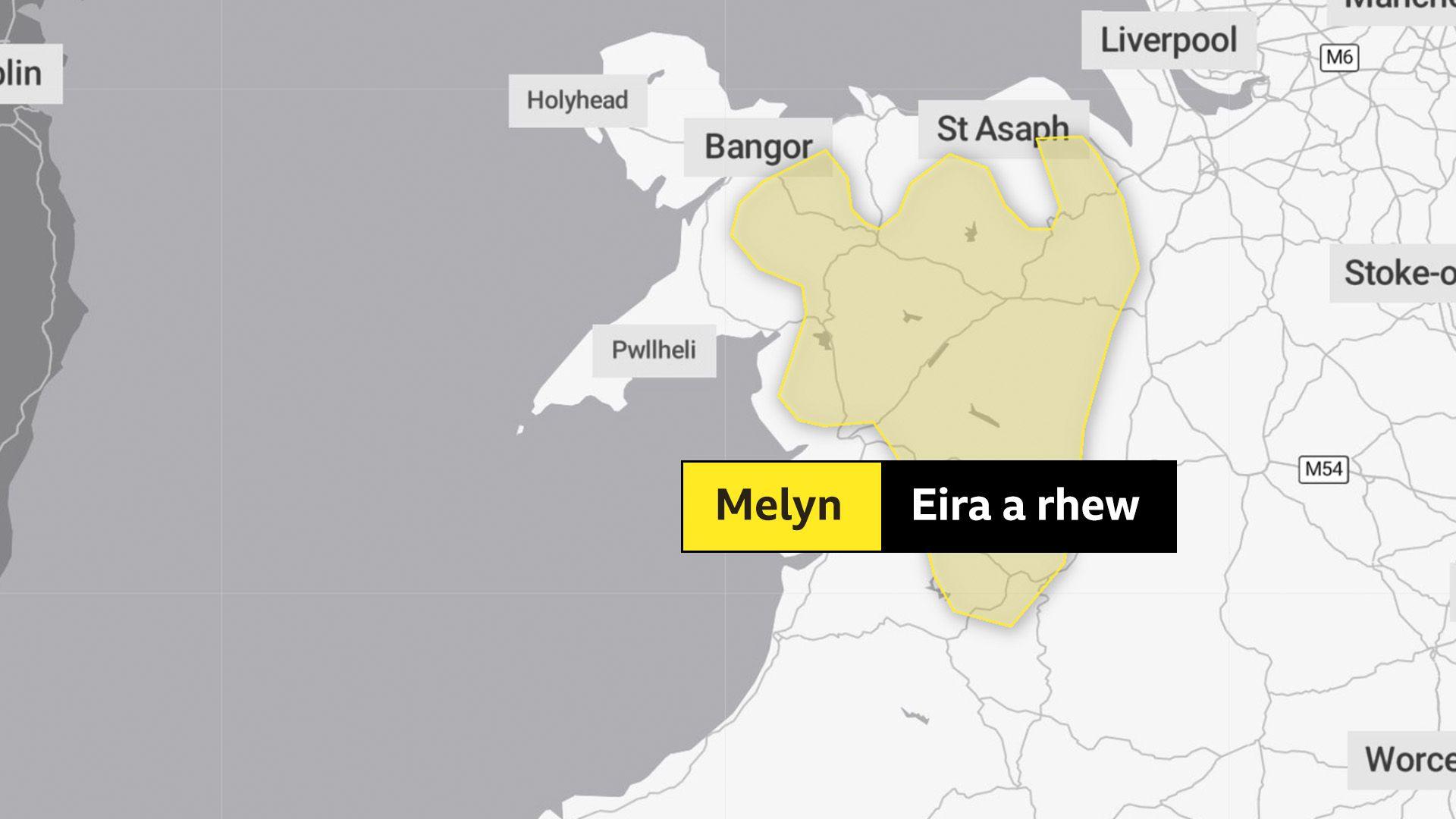 Map yn dangos lle mae'r rhybudd melyn o eira a rhew yn y Gogledd