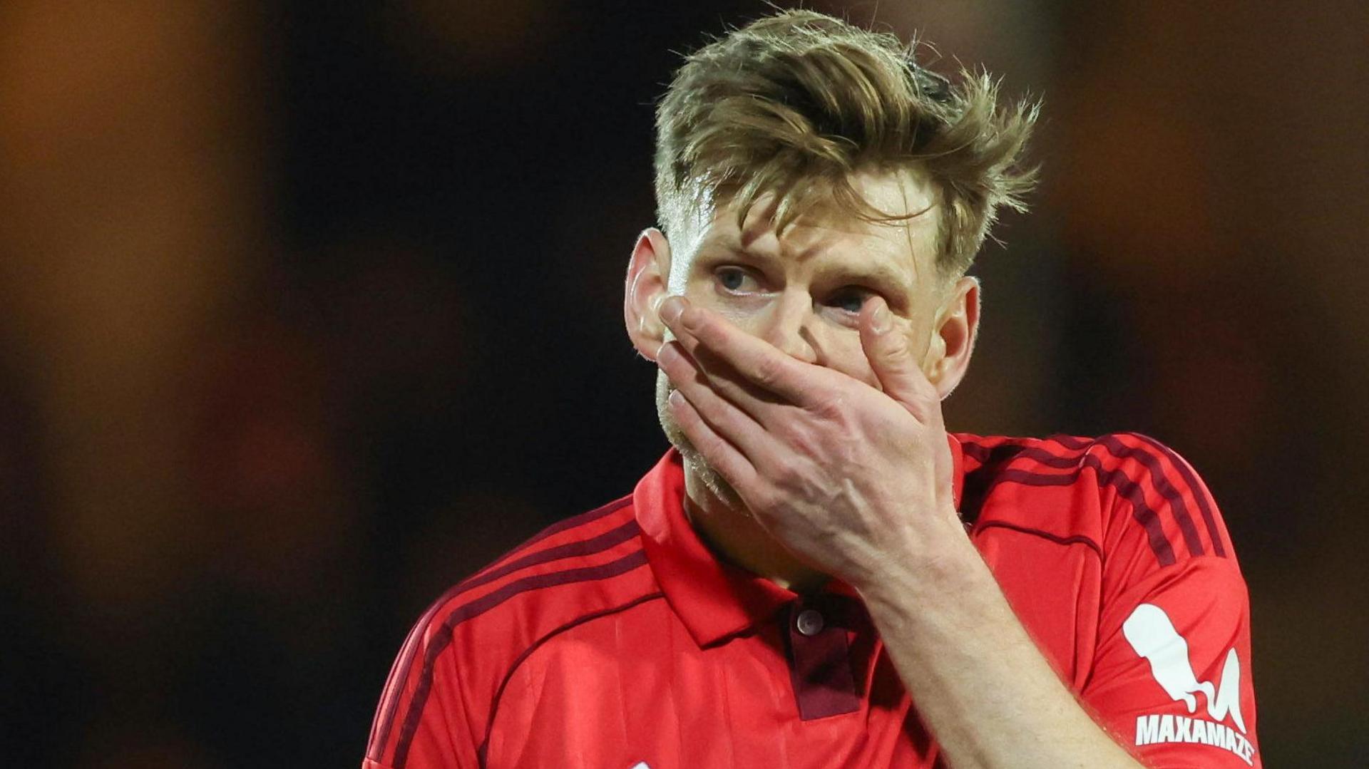 Aberdeen midfielder Stuart Armstrong