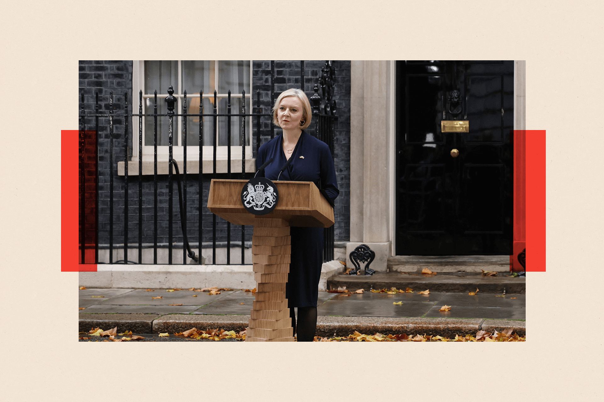  Liz Truss speaks in Downing Street as she resigns as prime minister