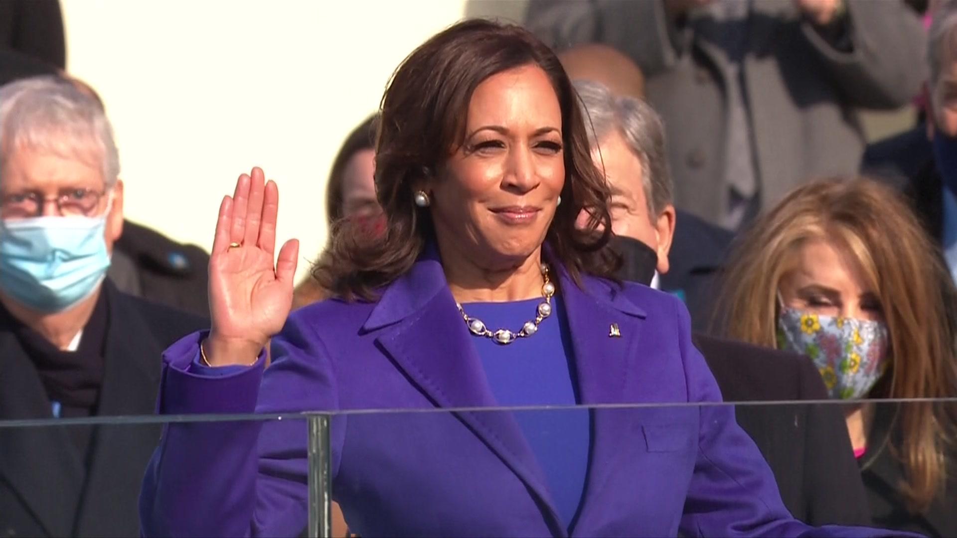 Kamala Harris taking the oath