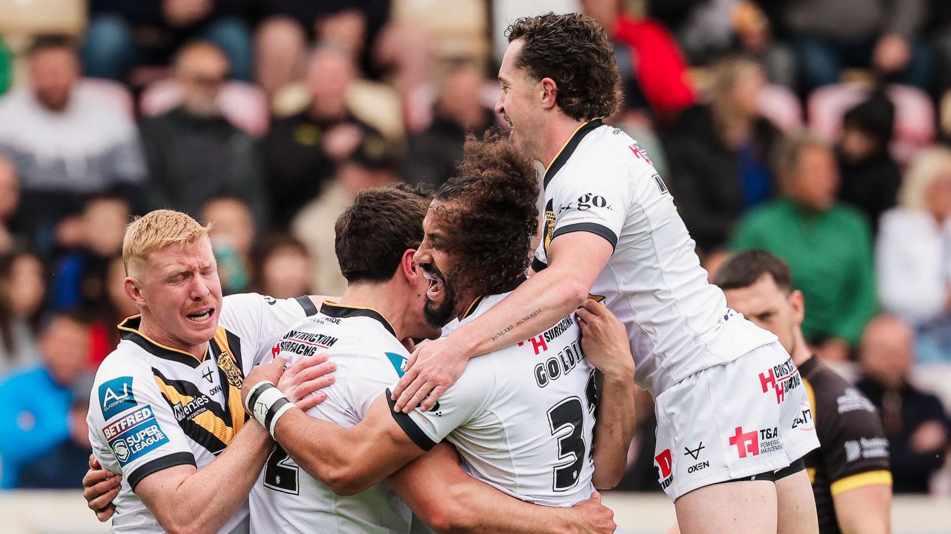Castleford Tigers celebrate against York Knights