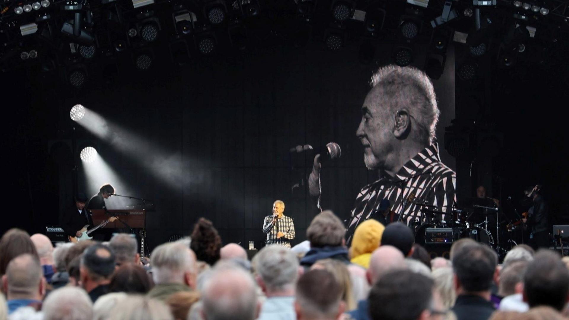 Tom Jones performs to crowds