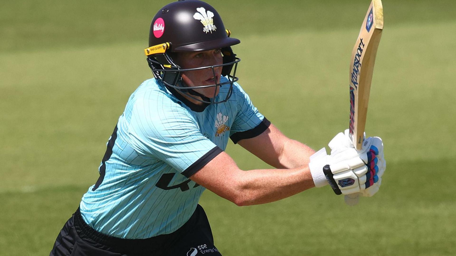 Grace Harris batting for Surrey