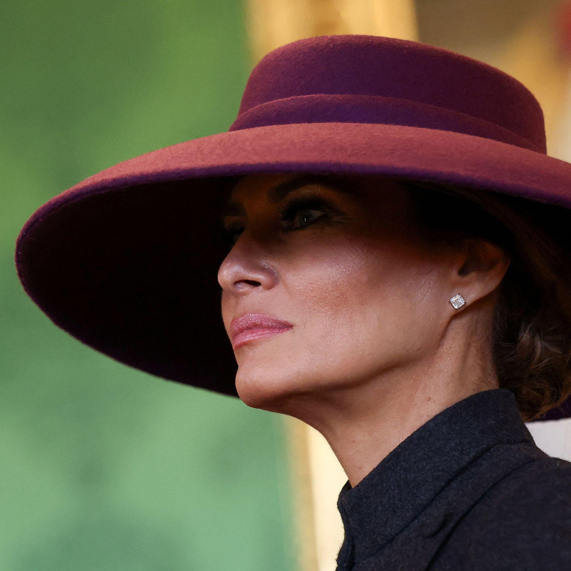 US First Lady Melania Trump views the Royal Collection at Windsor Castle