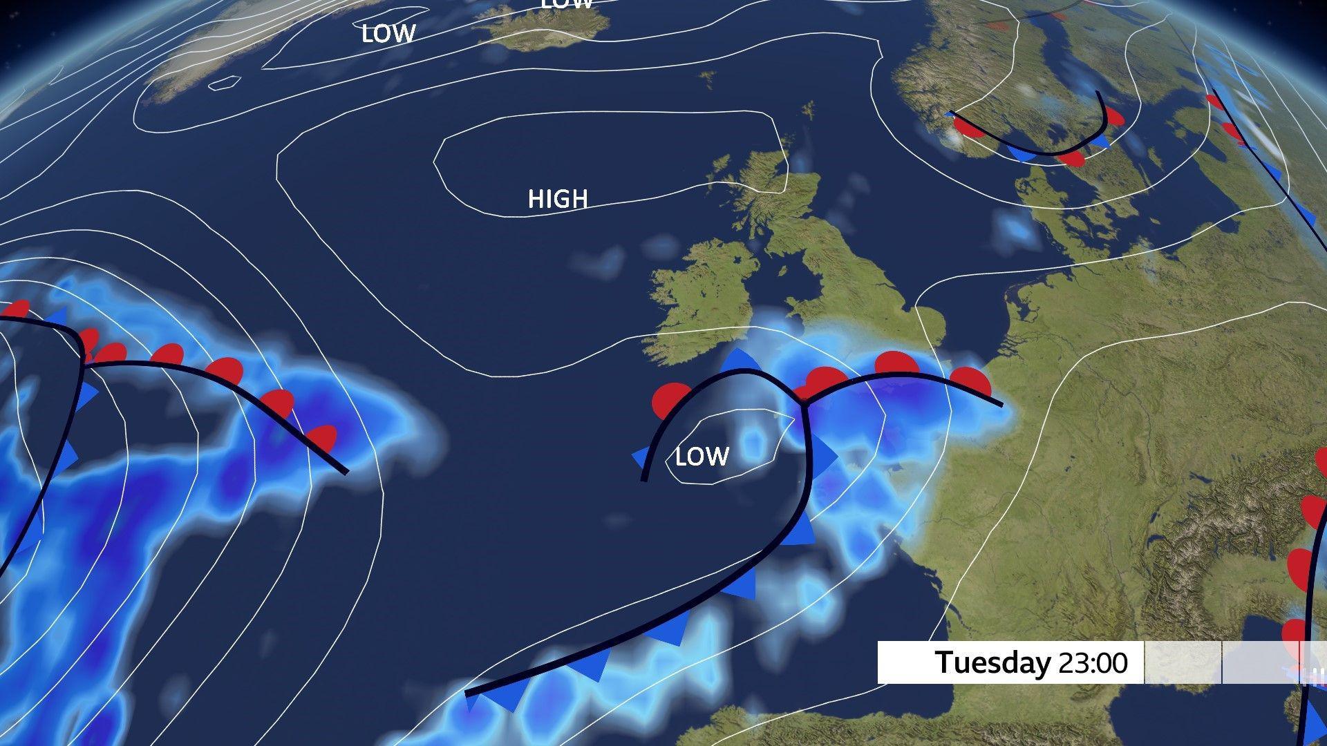 A graphic showing low pressure moving towards the south-west of England from across the Atlantic