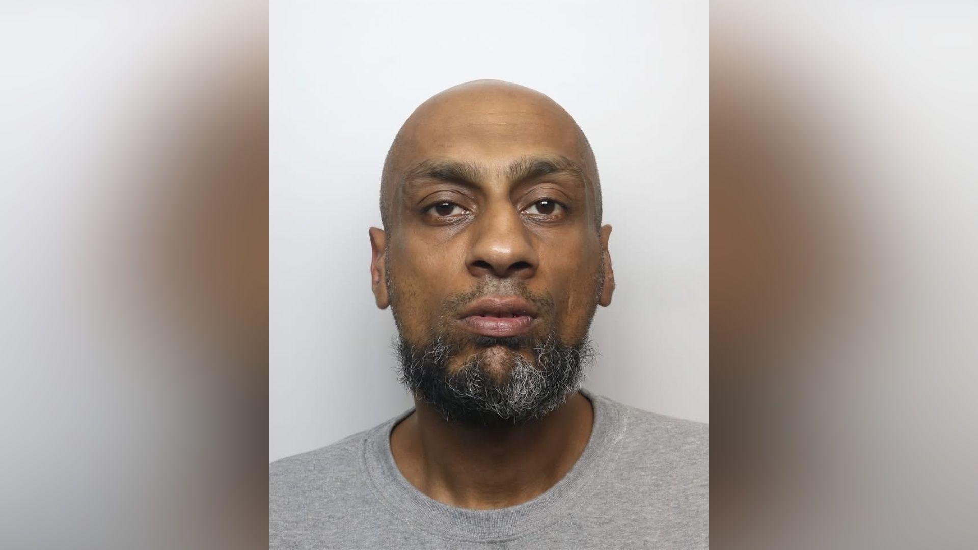Ninth man jailed for abusing teenage girl in Bradford - BBC News