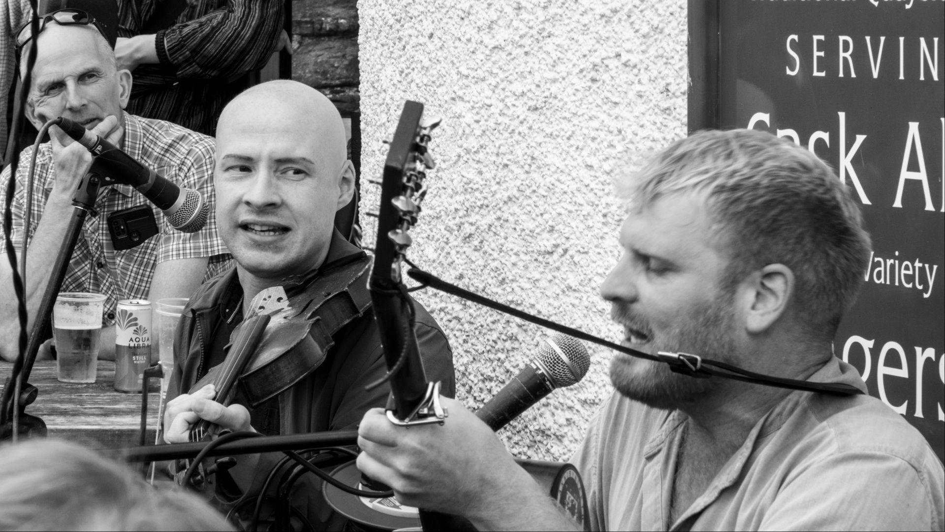 Elidyr Glyn a Gwilym Bowen Rhys