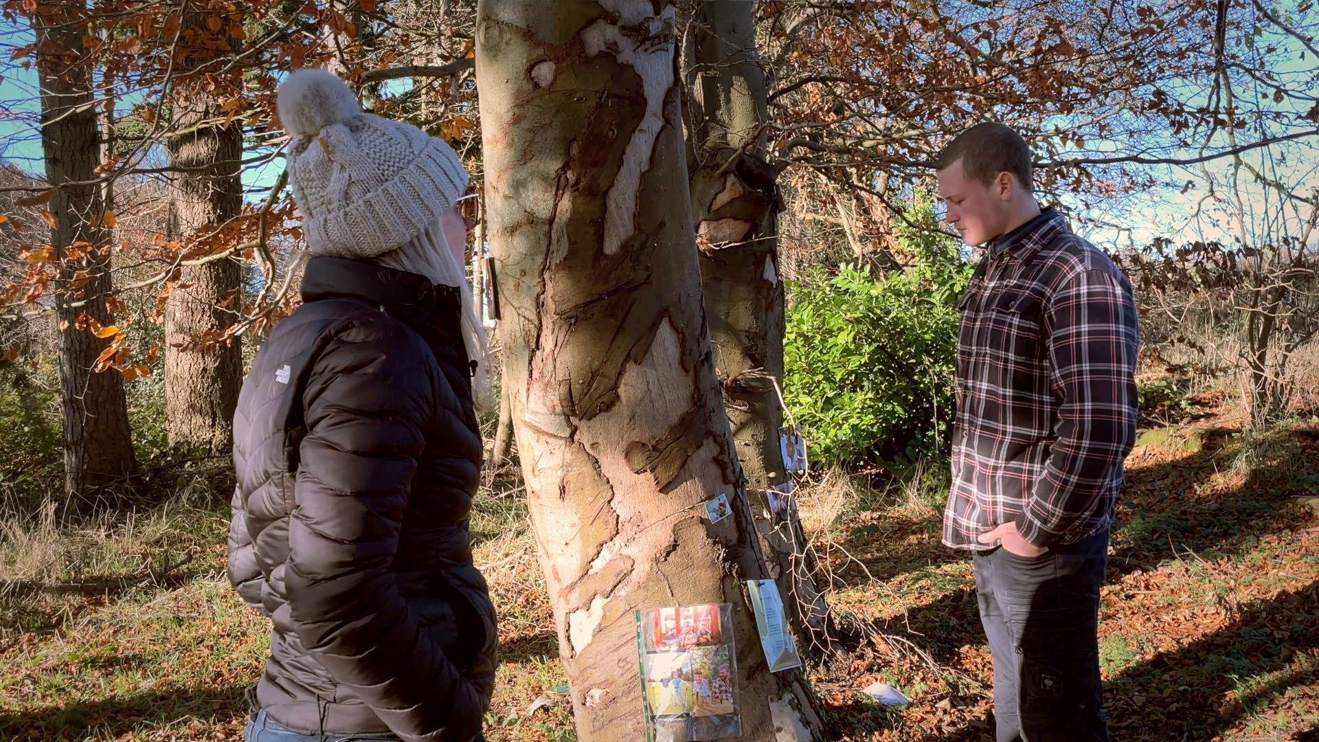 Jamie and Justine visit the crash site