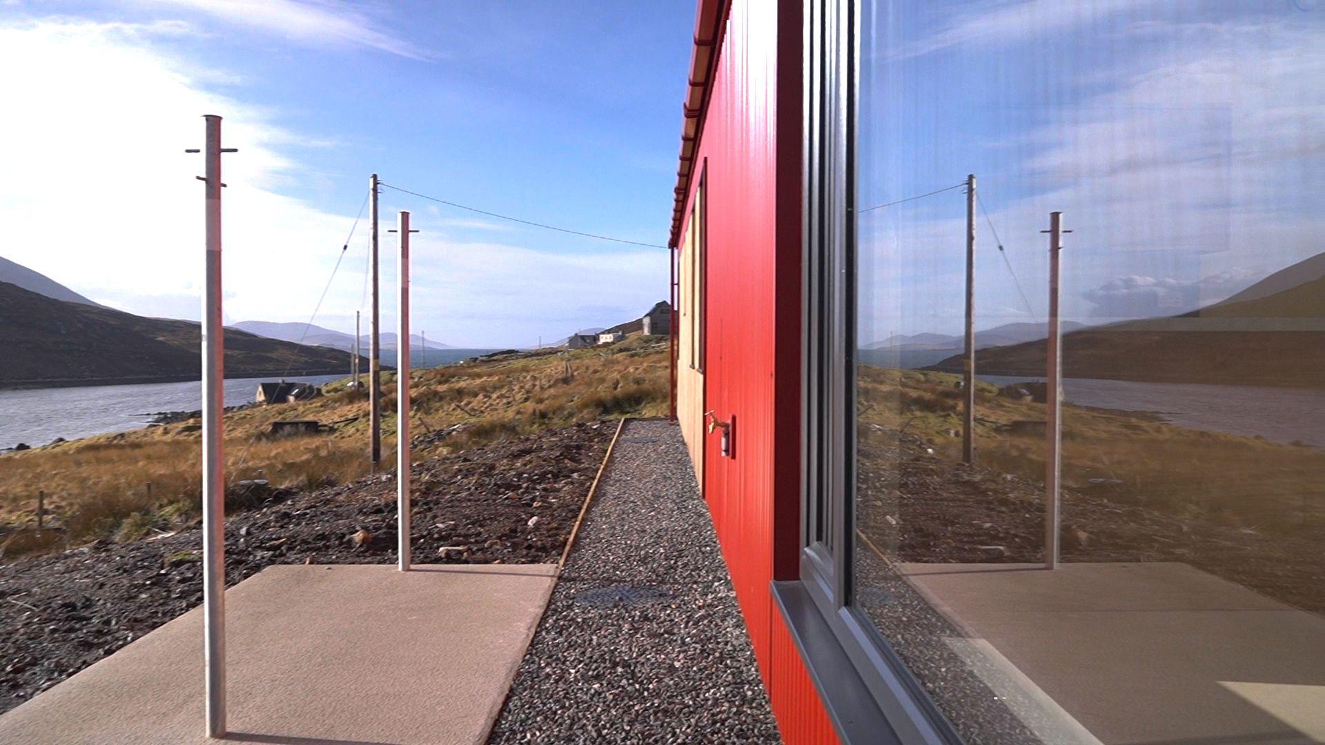 Taigh ùr ann am Meabhag nam Beann