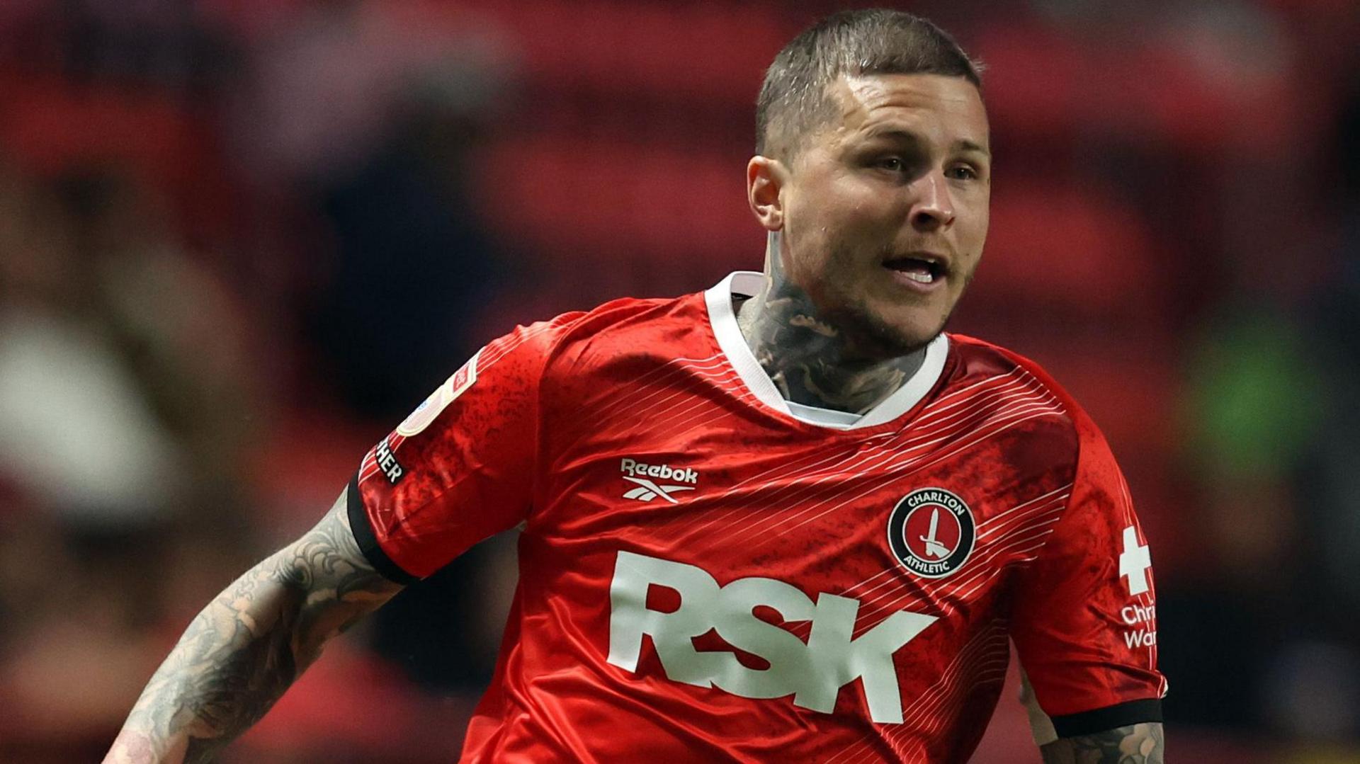 Lyndon Dykes in action for Charlton Athletic
