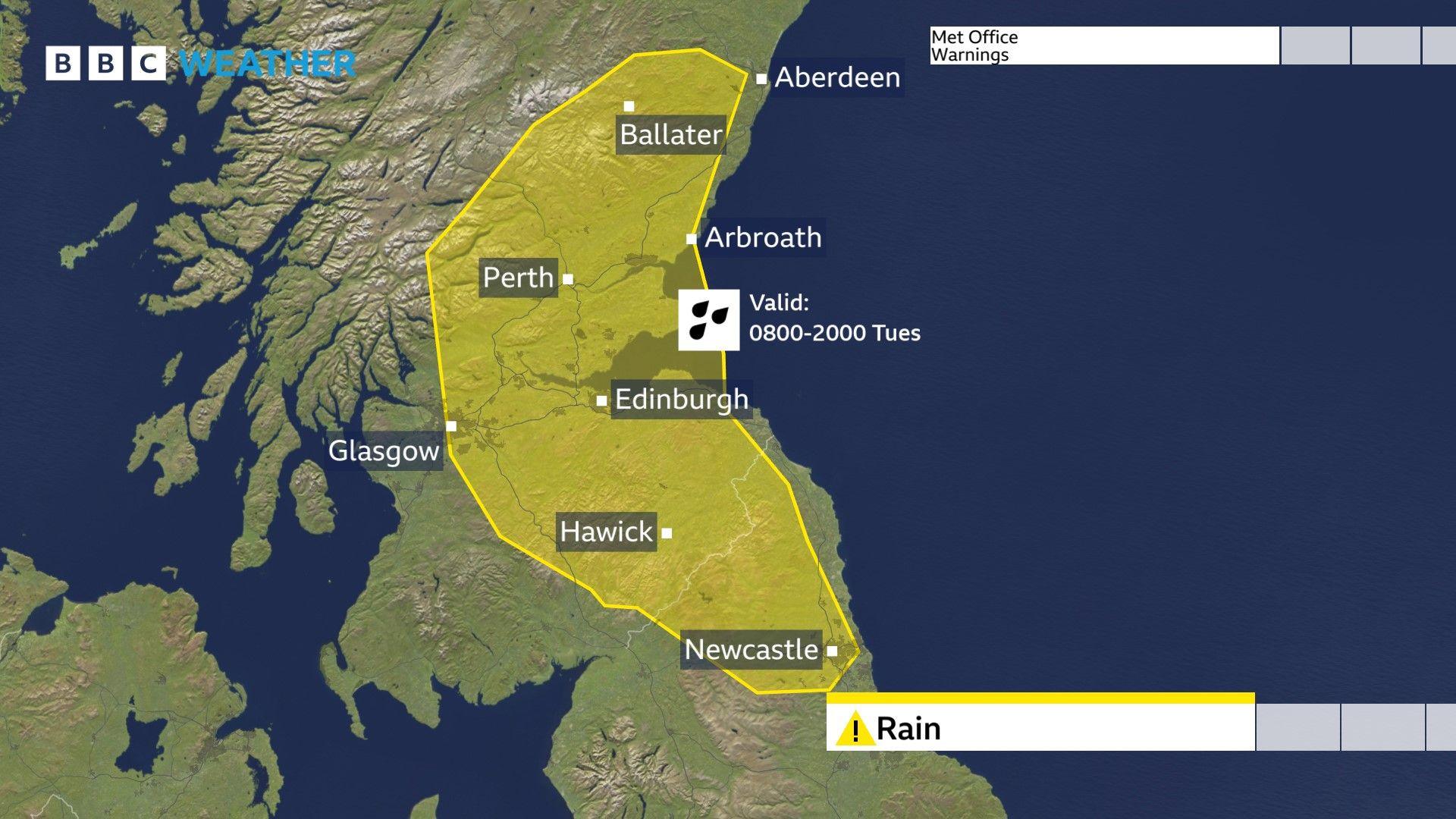 Map of yellow warning for rain: north-east England up through central Scotland and into Aberdeenshire, 8am to 8pm Tuesday