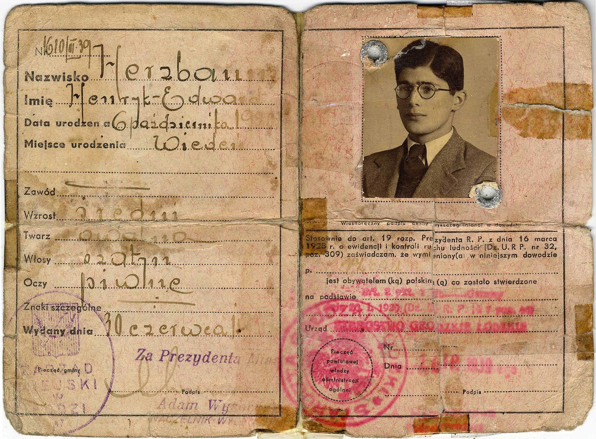 Edward Herzbaum/Hartry's wartime identity documents