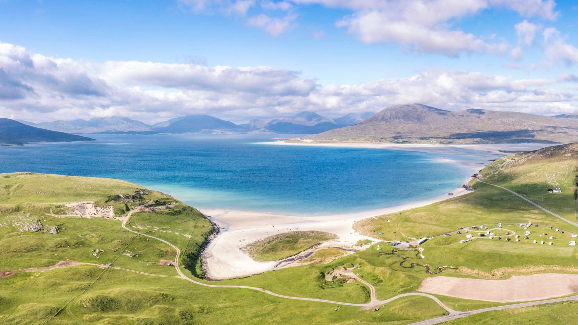Dealbh de Thràigh Horgaboist bho gu h-àrd.