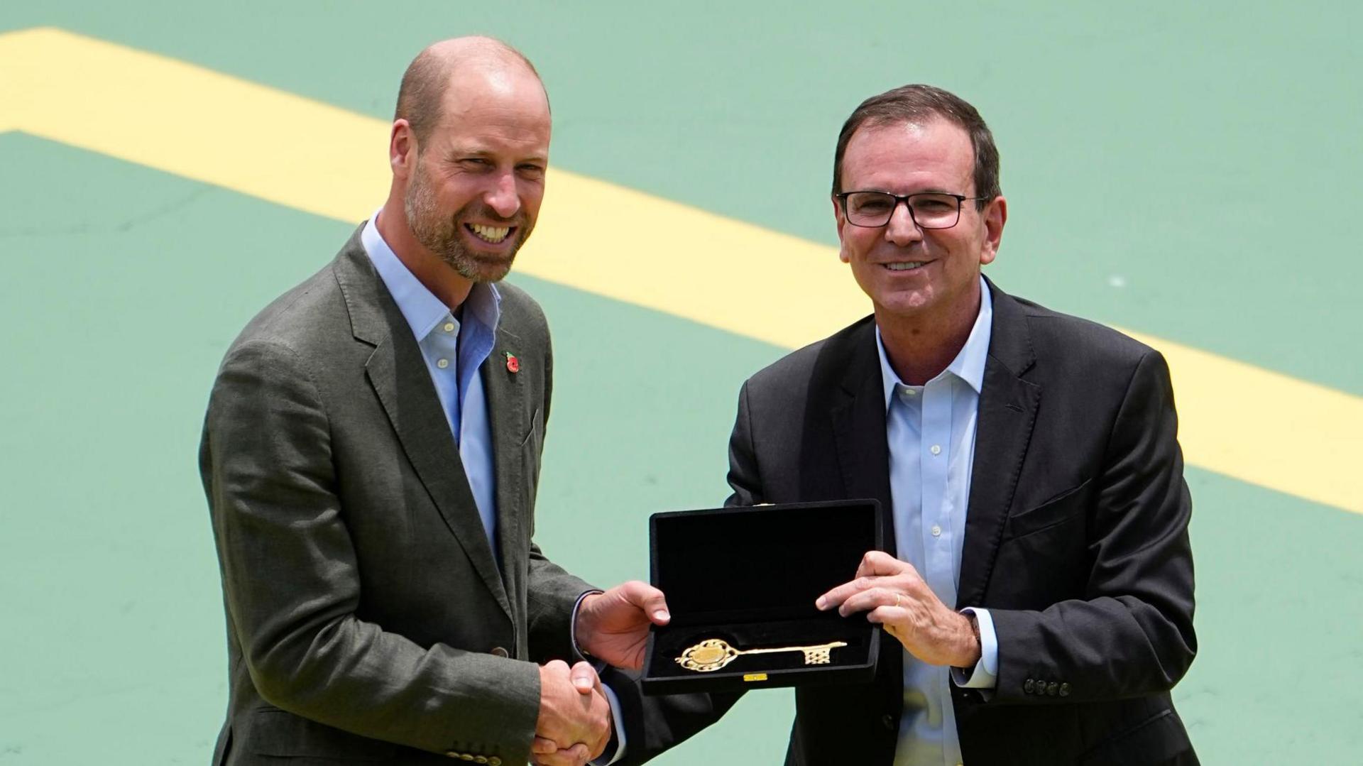 Prince William is given the key to Rio de Janeiro.