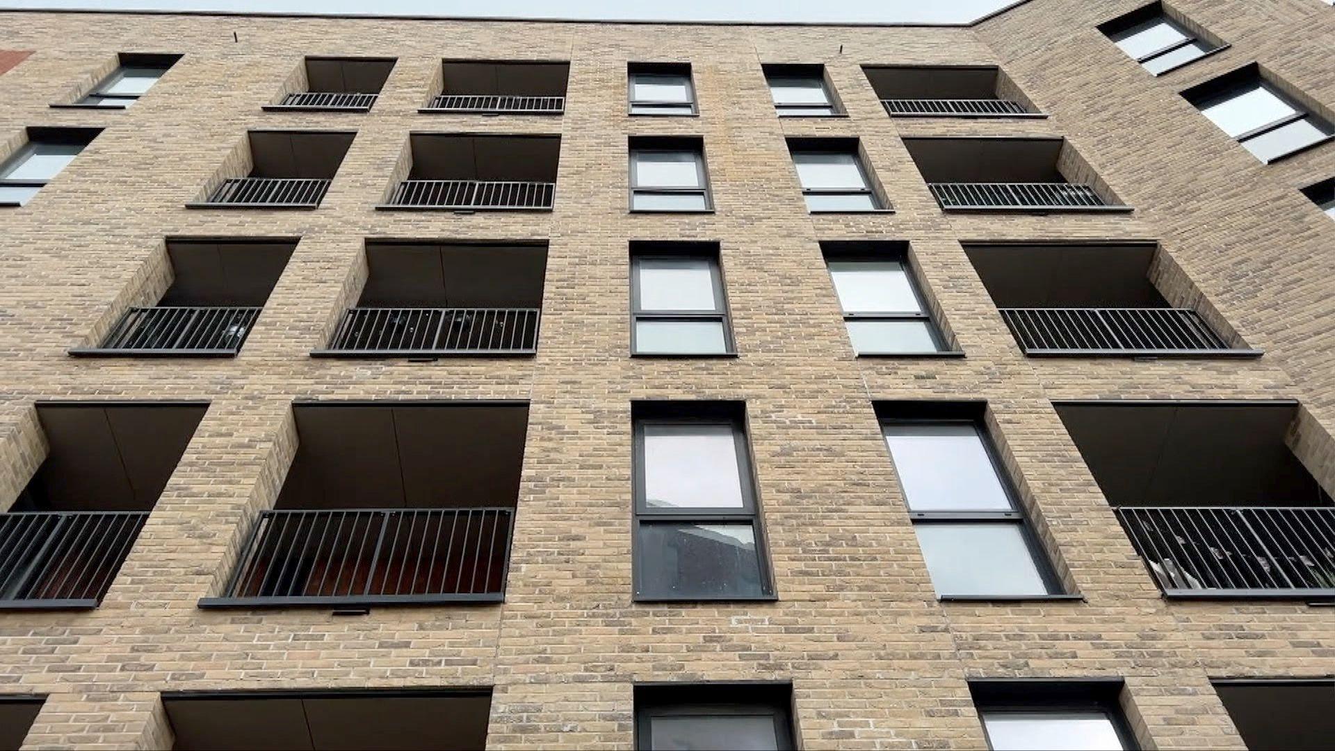 Front view of a new-build block of flats