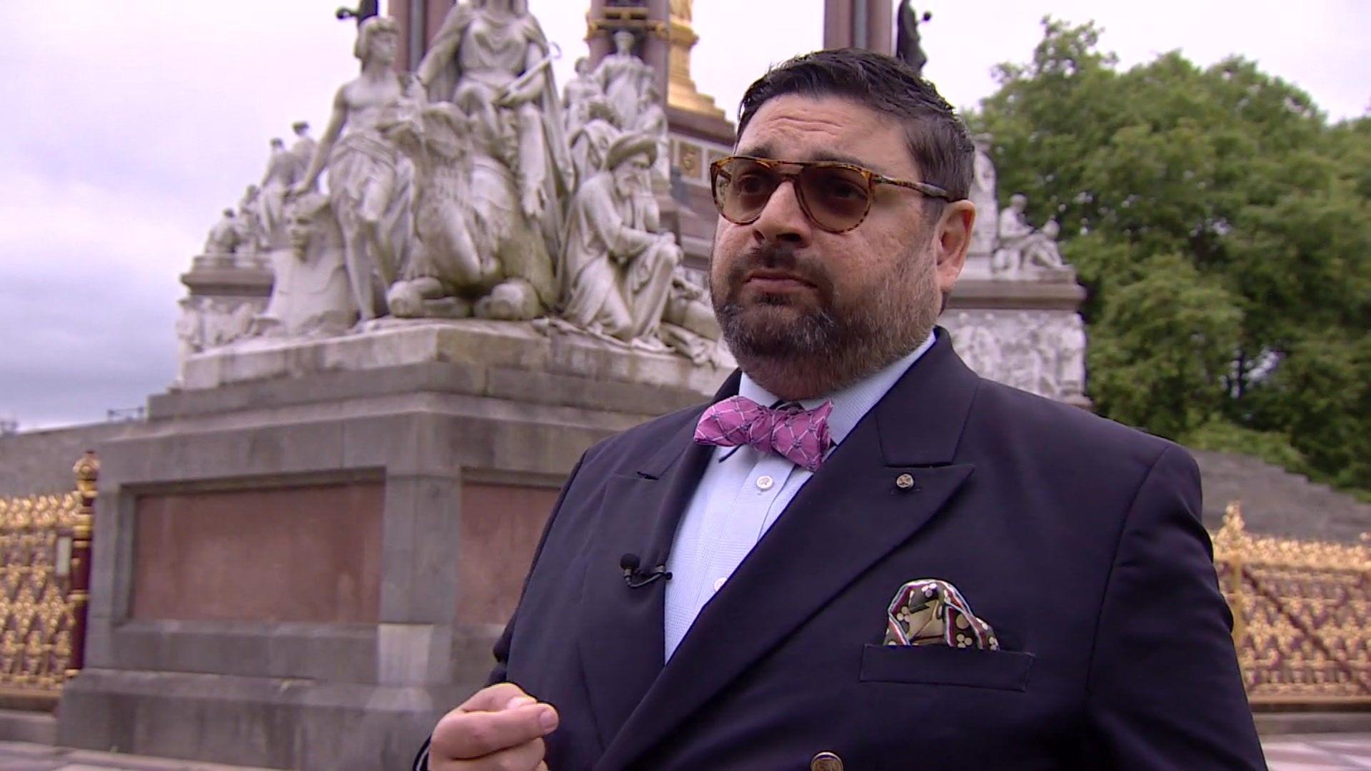  Rafe Heydel-Mankoo standing in front of the Albert Memorial