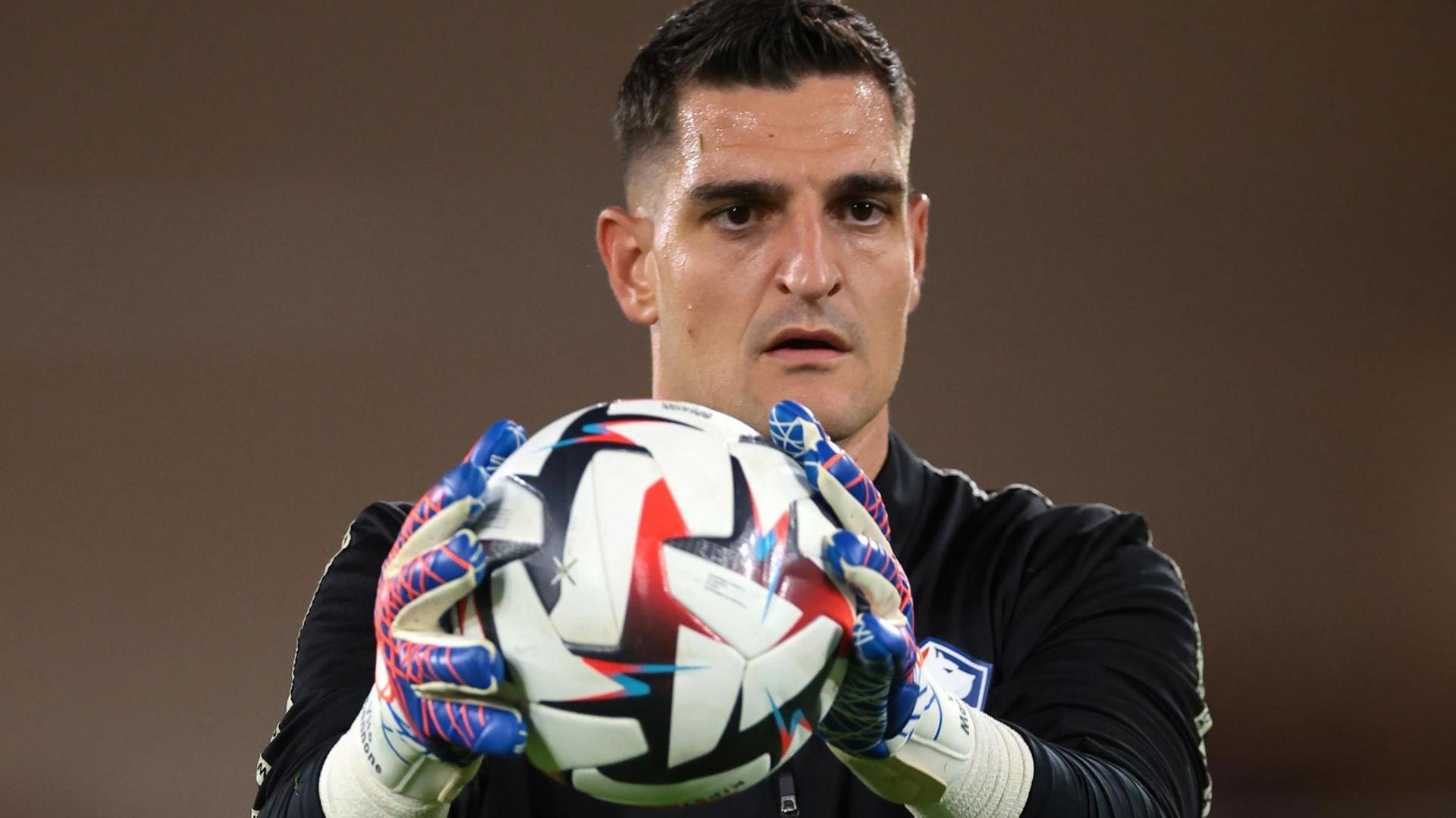Vito Mannone