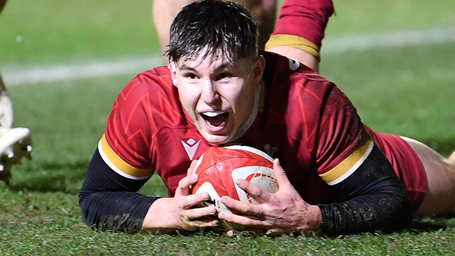 Steff Emanuel crossed for first half try for Wales at Rodney Parade