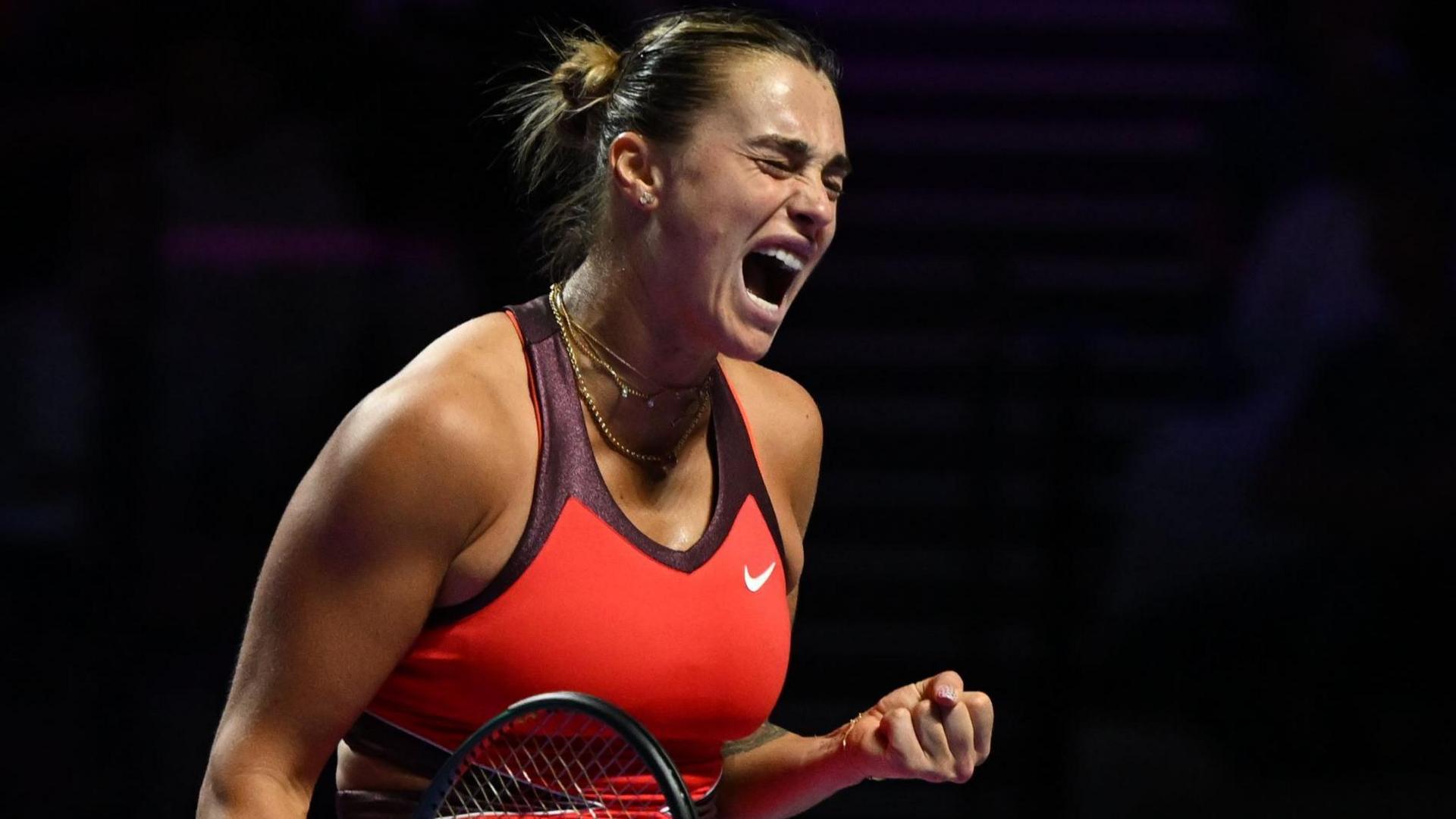 Aryna Sabalenka celebrates during her victory over Jessica Pegula
