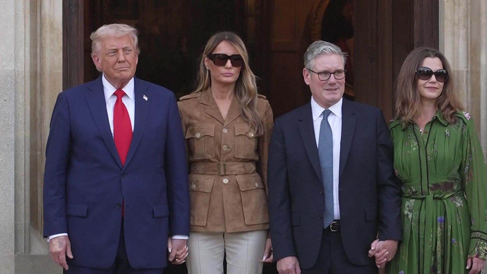 Trump, Melania, Starmer and his wife stand together