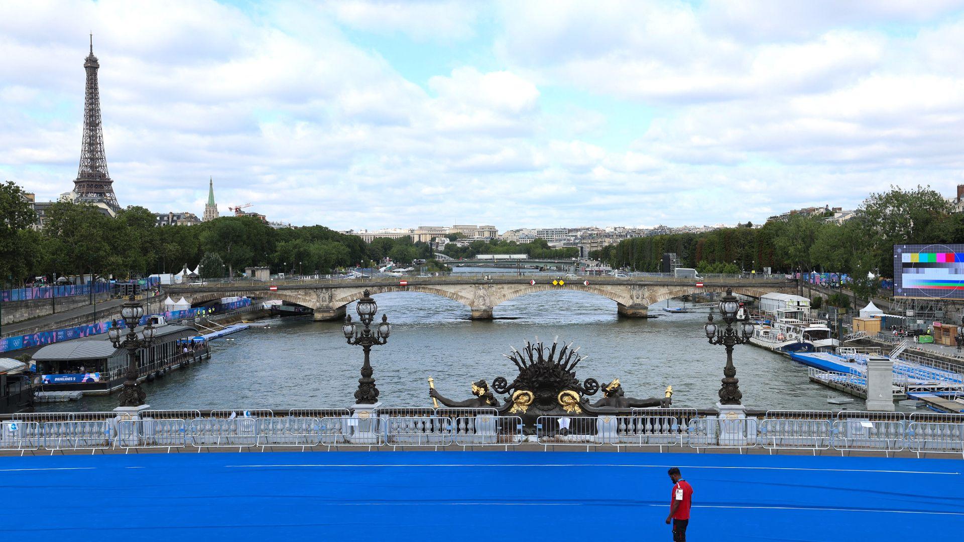 A view of the Eiffel Tower from the Pont Alexandre III bridge